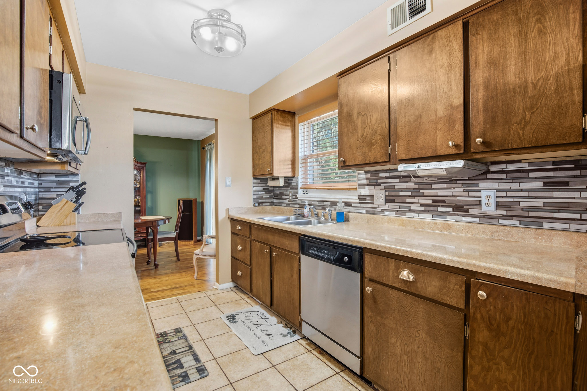 3159 Arbutus Drive
