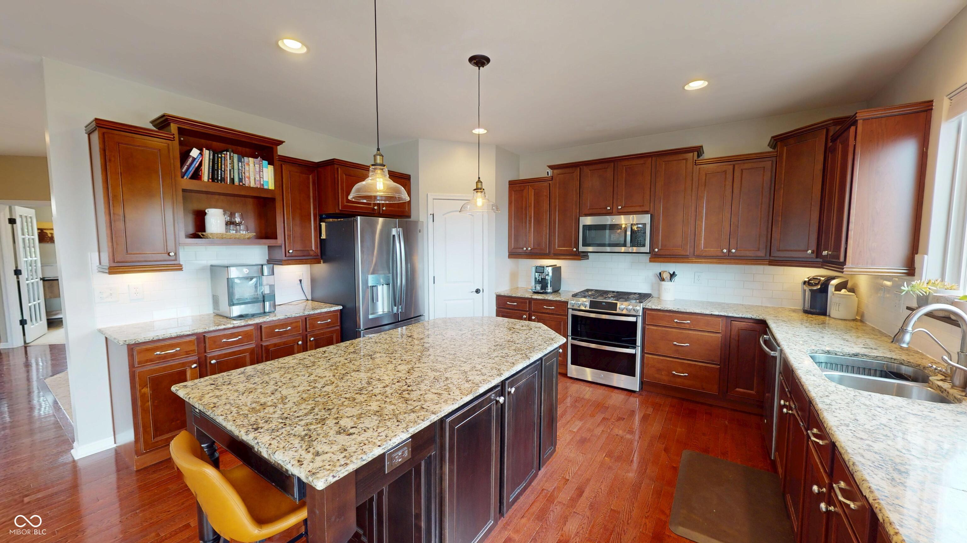 621 Featherstone Drive