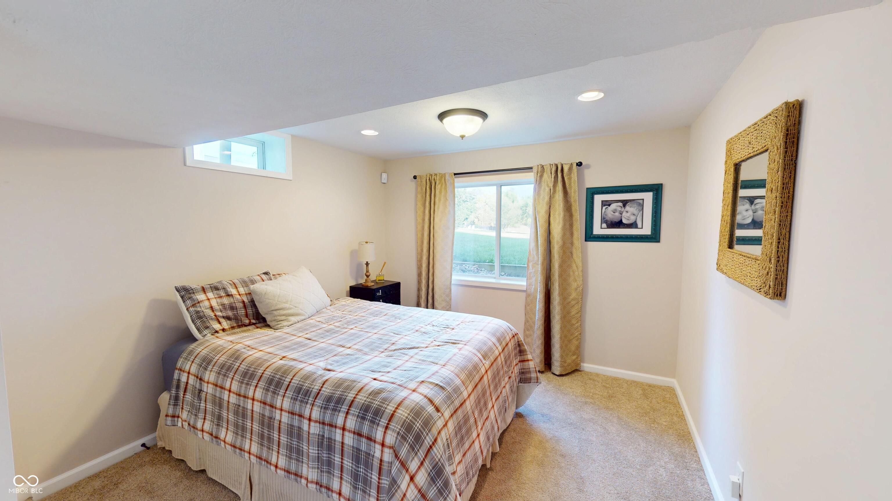 621 Featherstone Drive