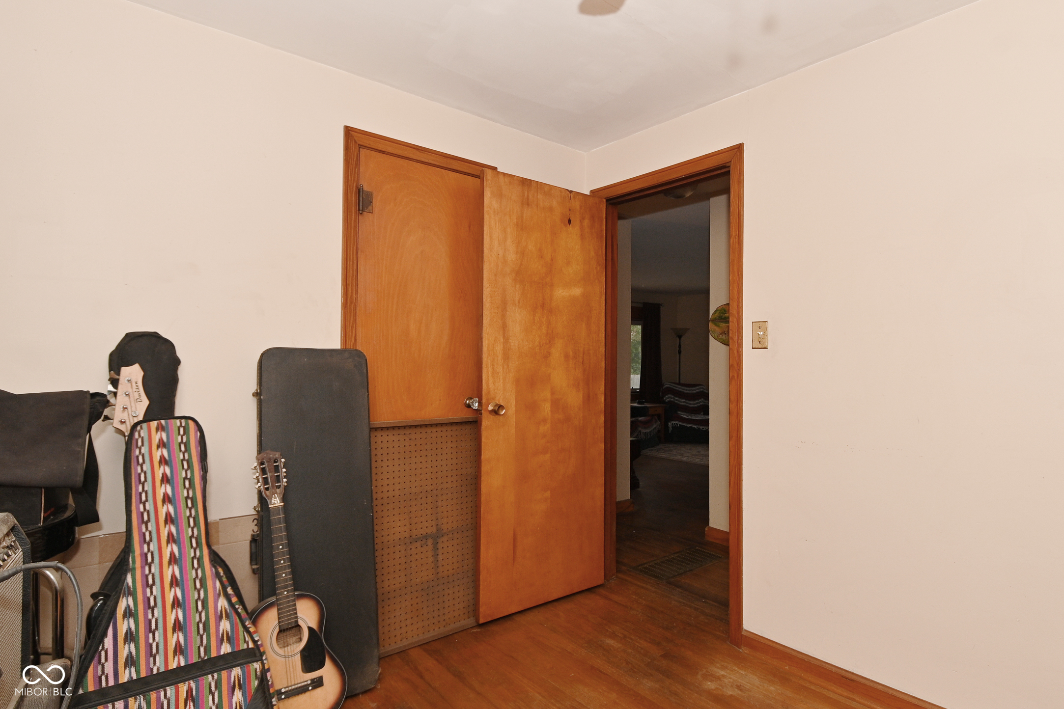 853 Hiatt Avenue