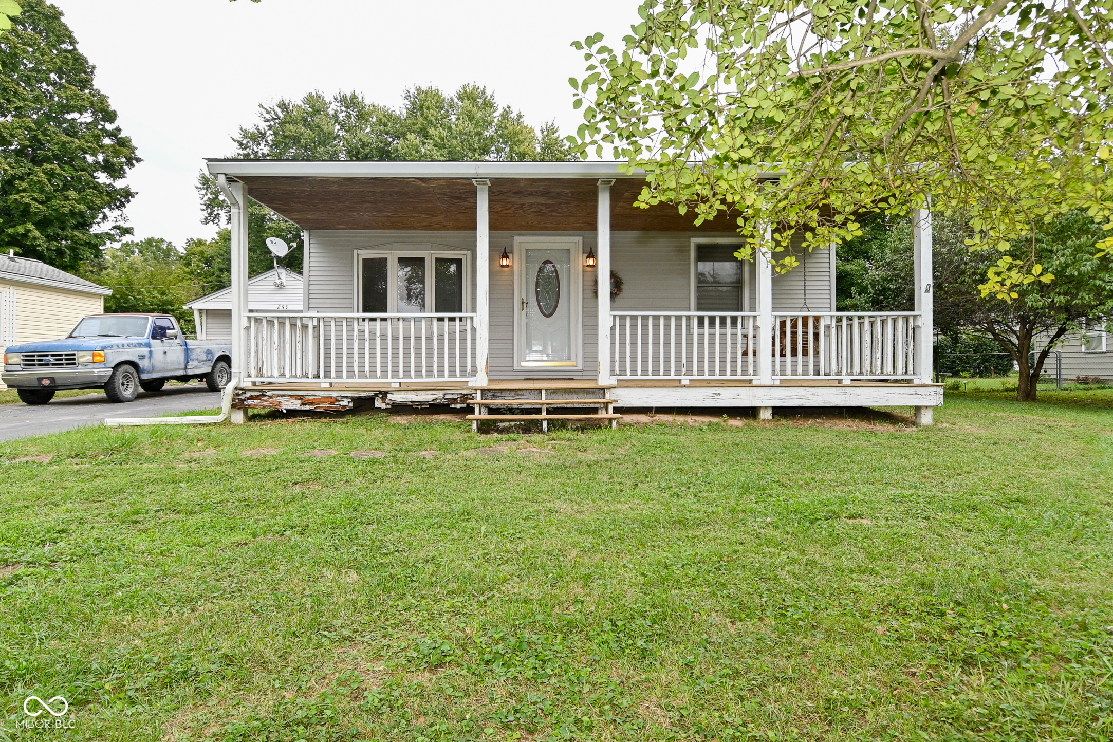 853 Hiatt Avenue