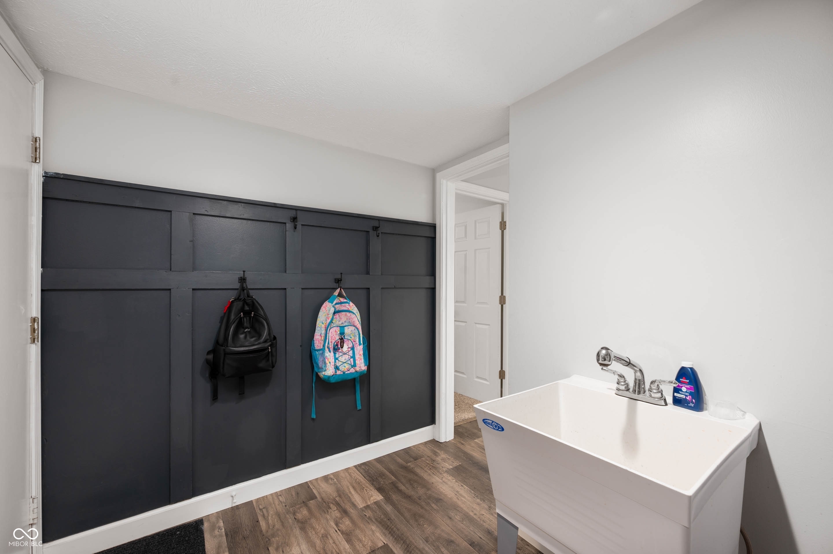 1015 Pebble Court