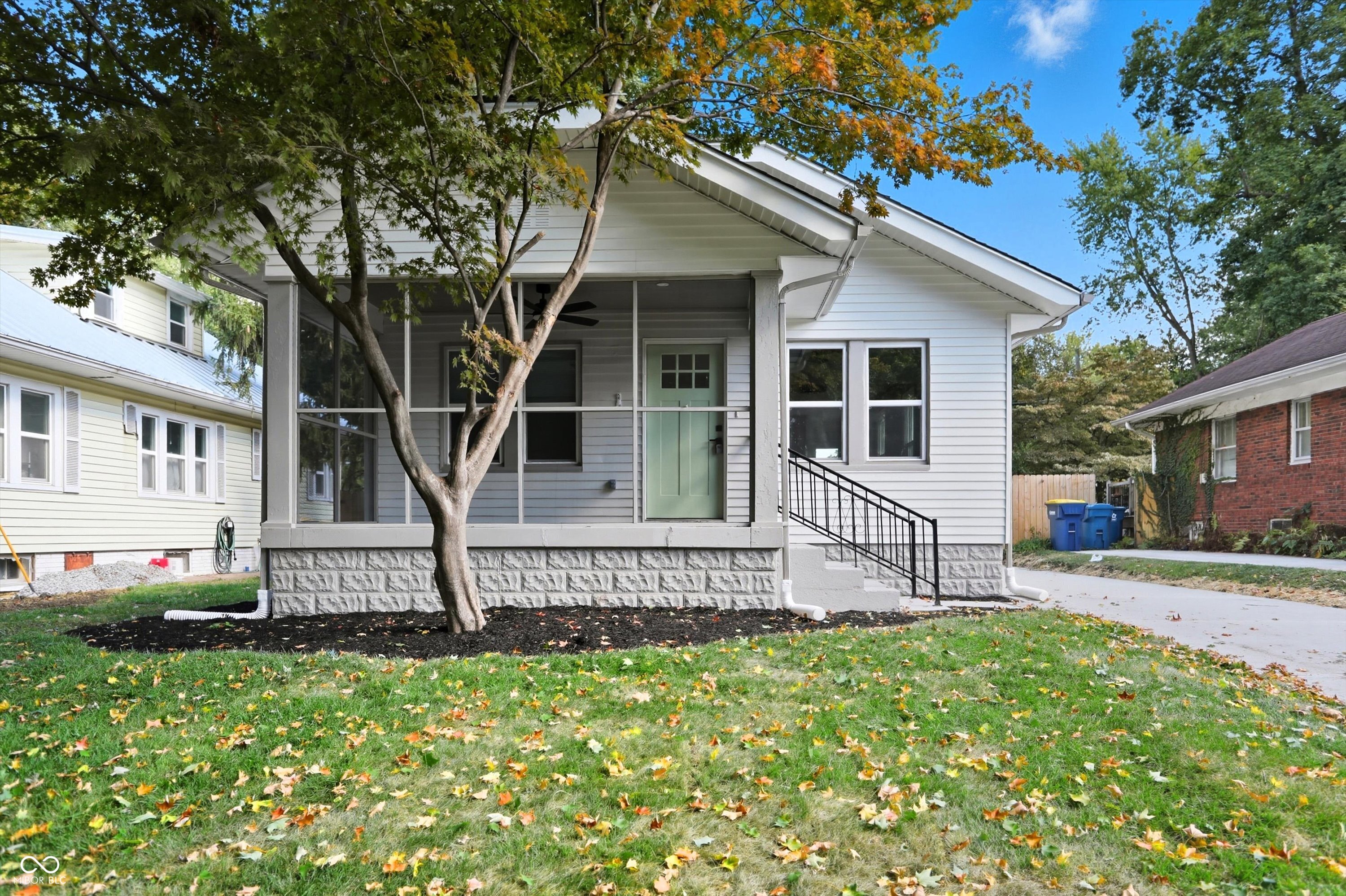 5527 Carrollton Avenue