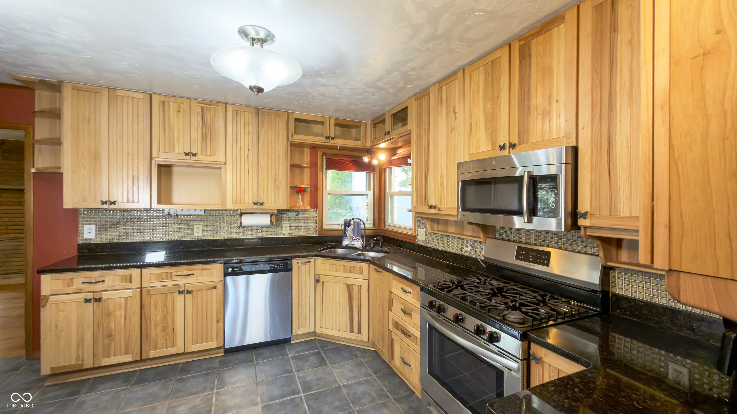 606 E 66th Street