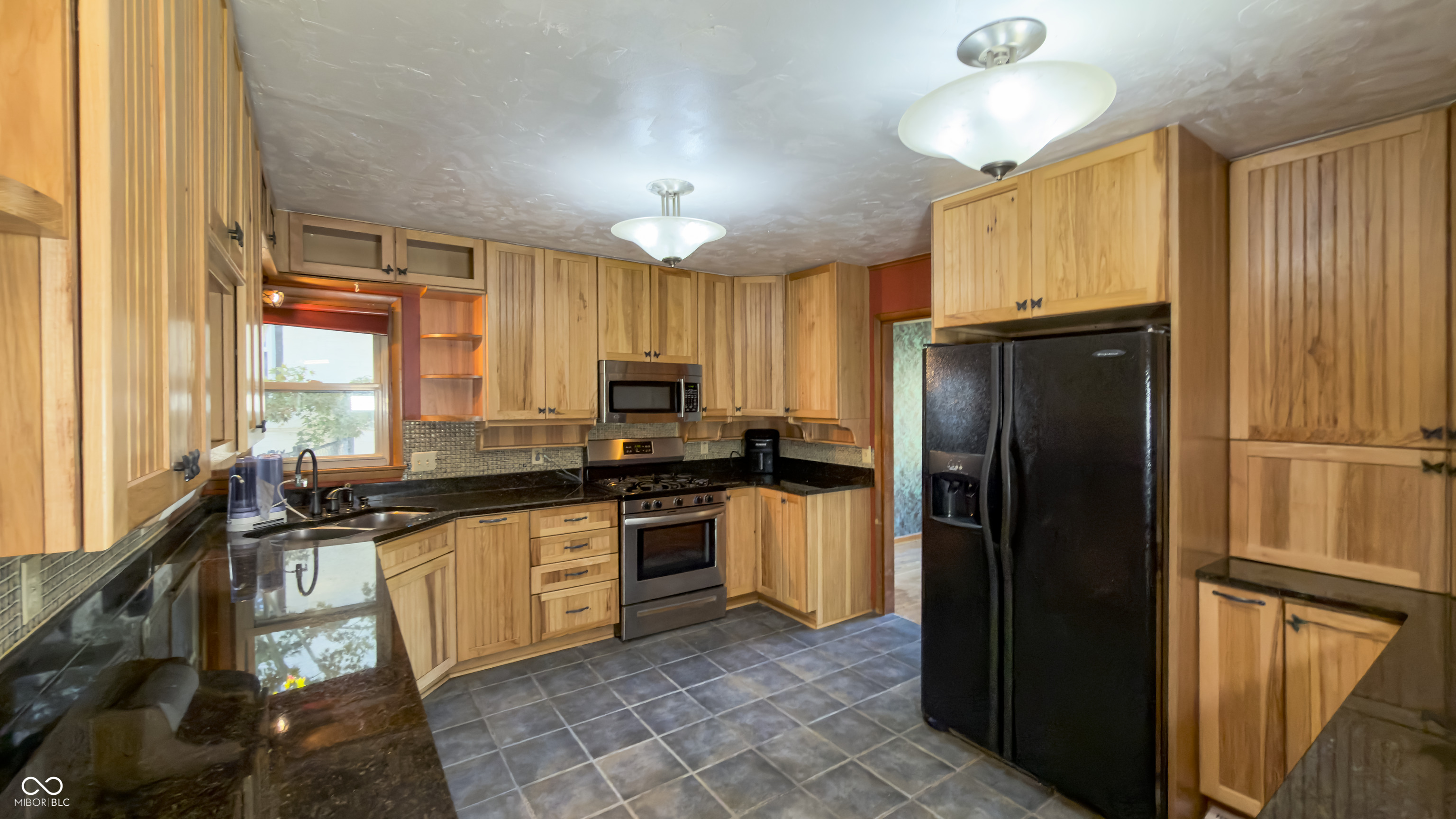 606 E 66th Street