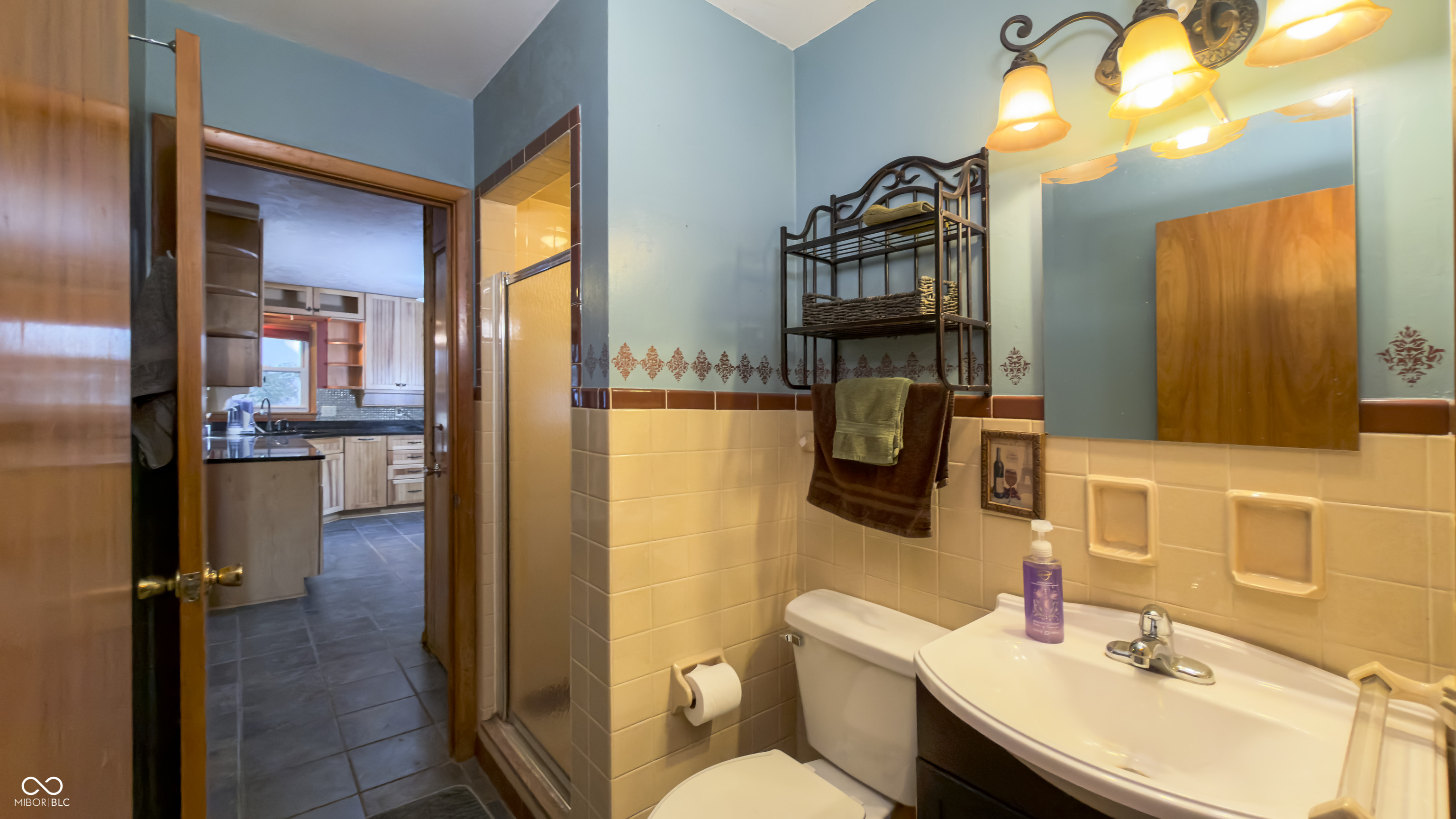 606 E 66th Street