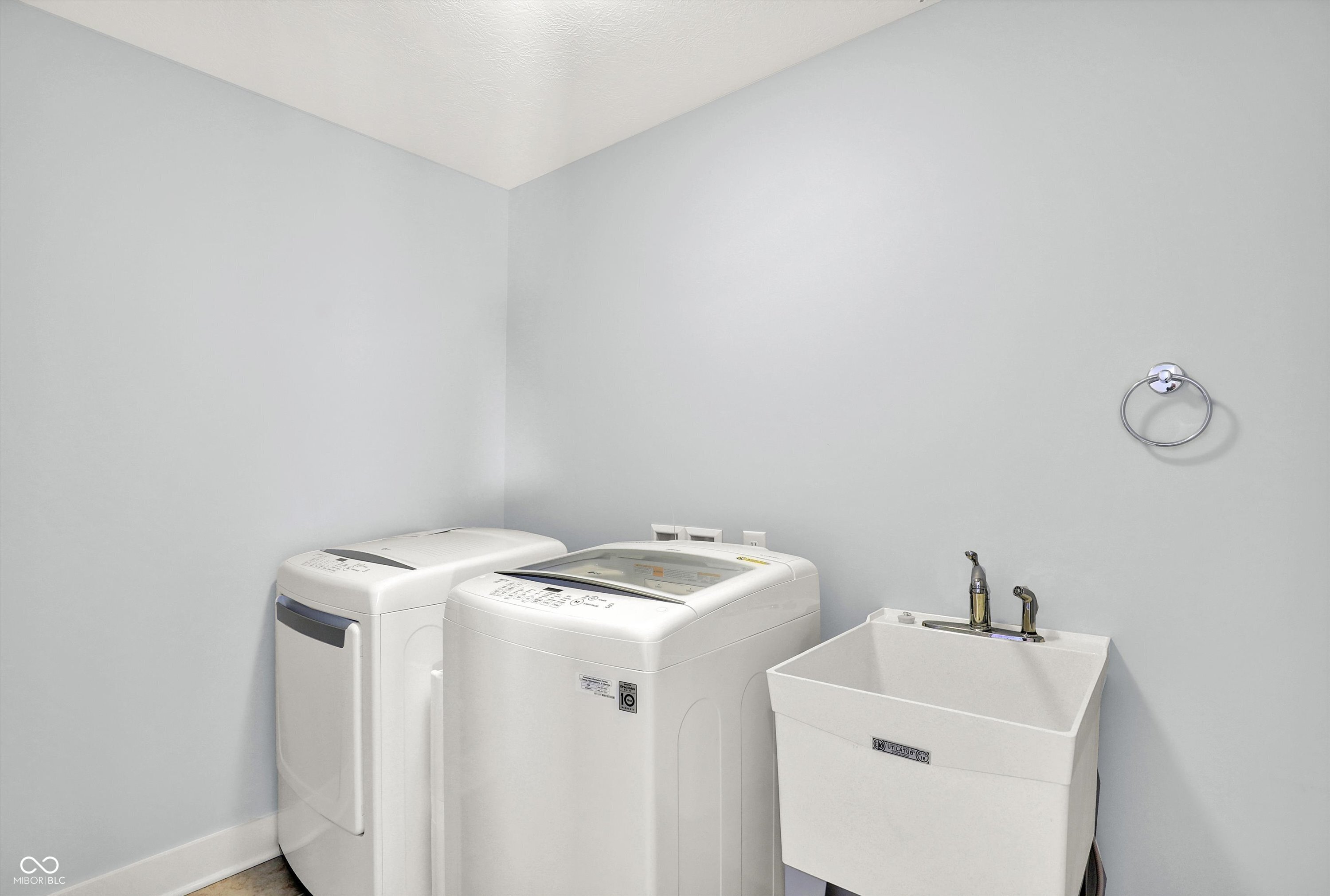 14395 Brooks Edge Lane