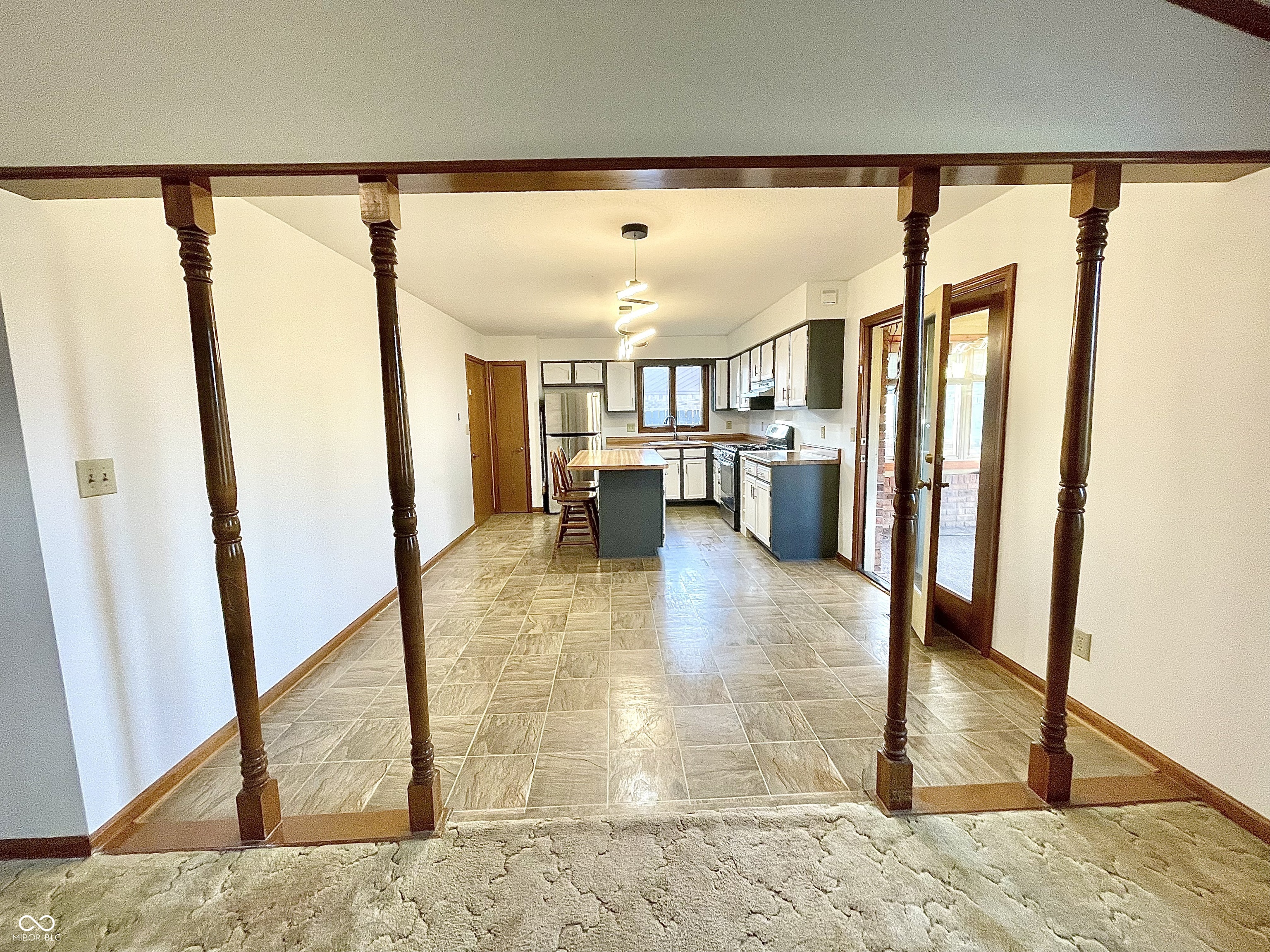 1016 Cedar Glen North Drive
