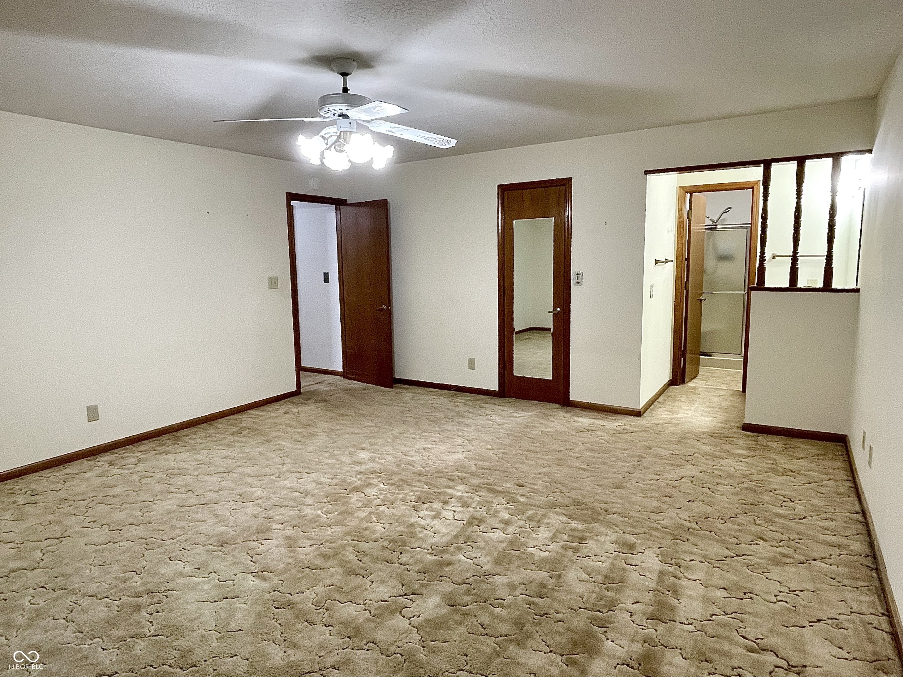 1016 Cedar Glen North Drive
