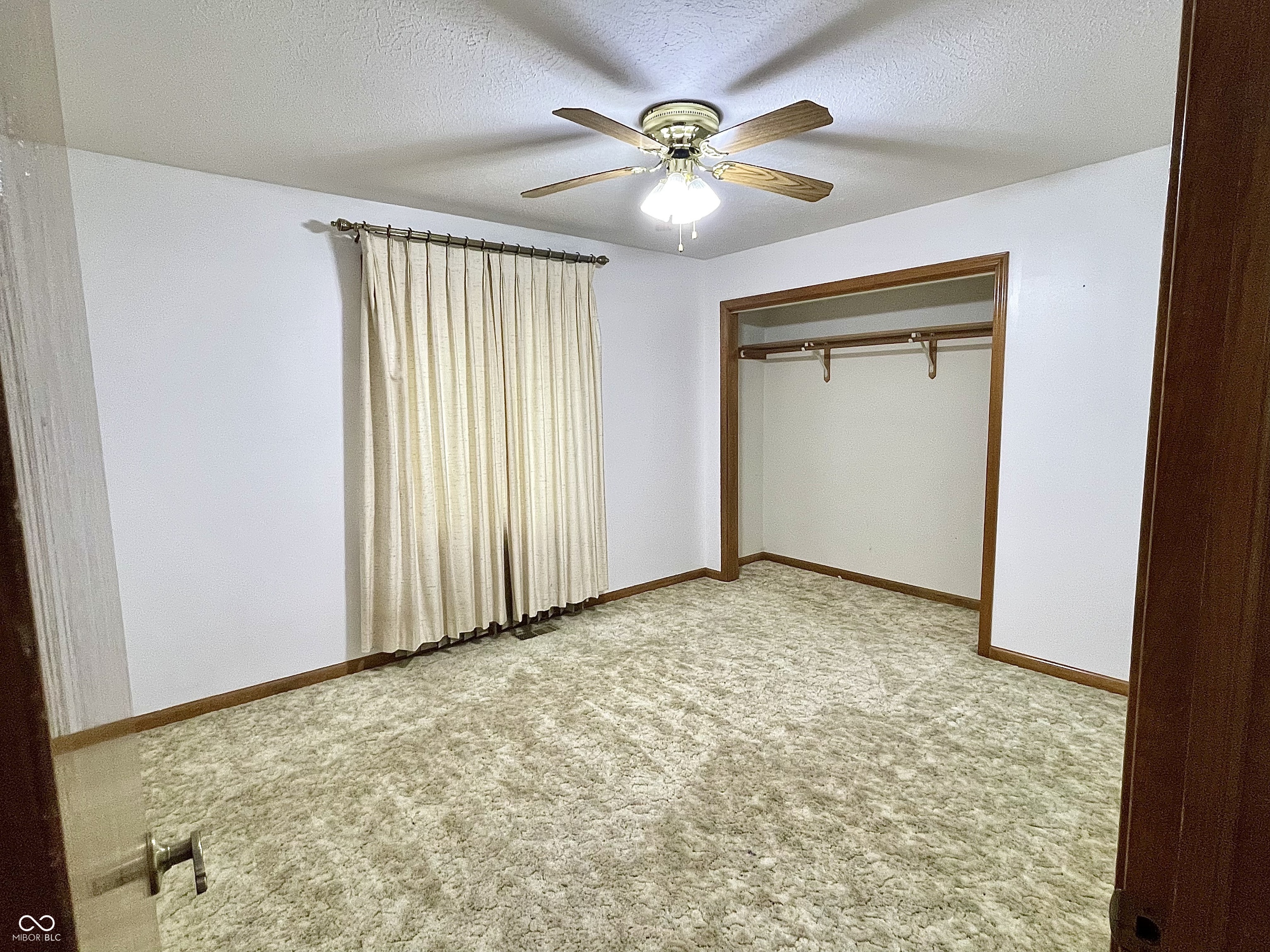 1016 Cedar Glen North Drive