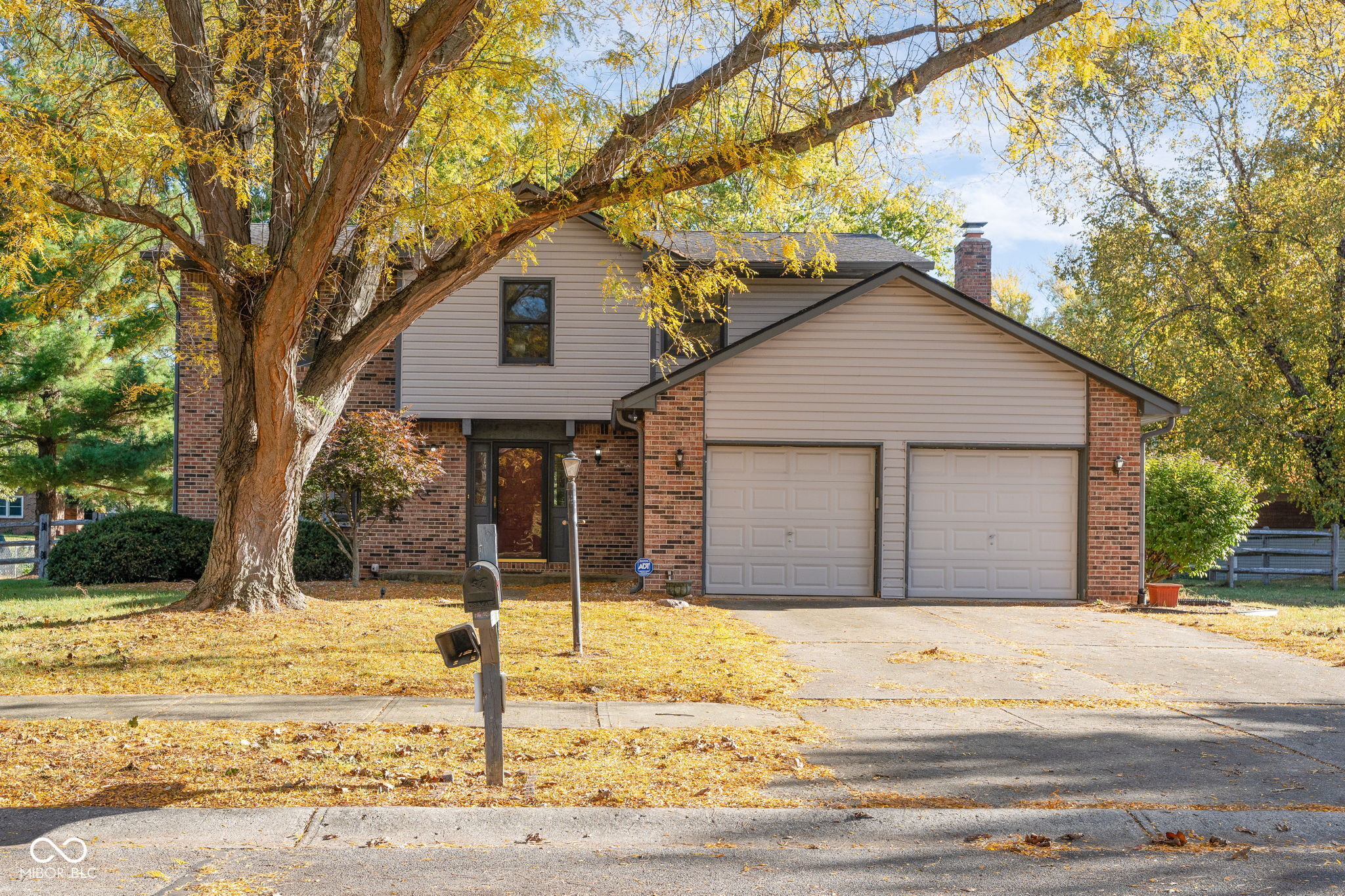 7694 Prairieview Drive