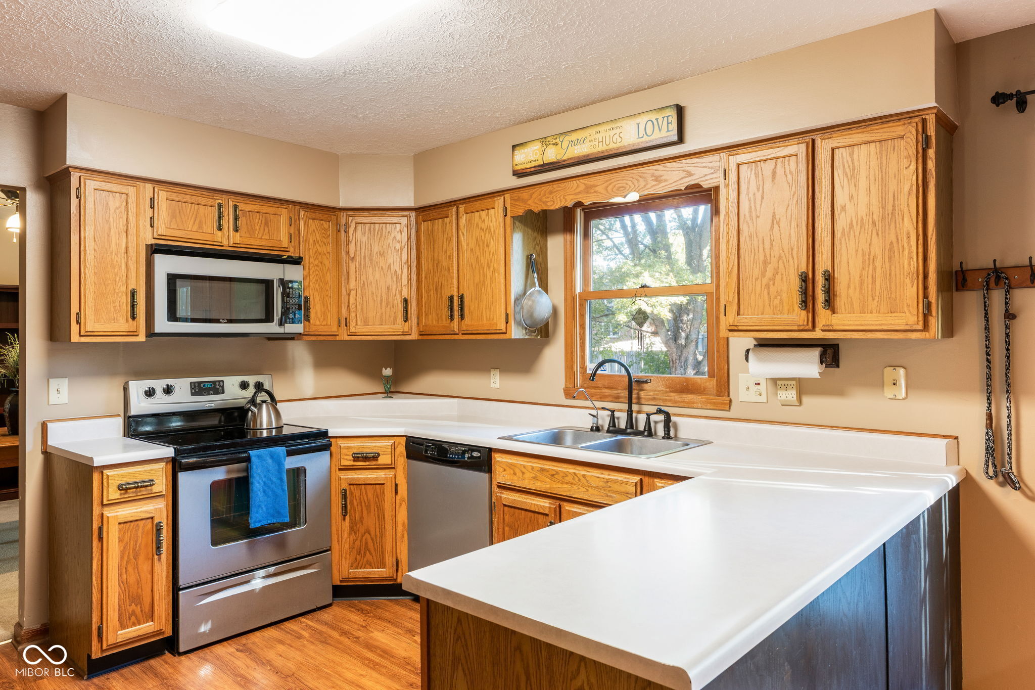 7694 Prairieview Drive