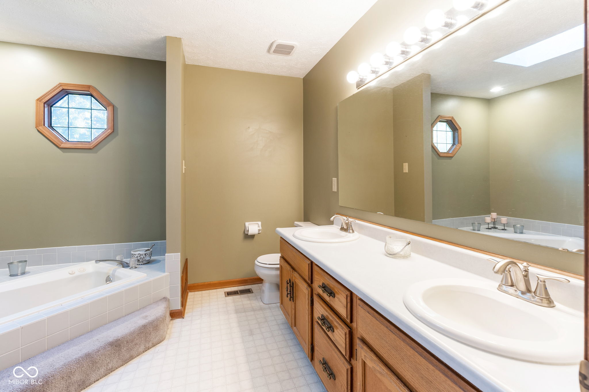 7694 Prairieview Drive