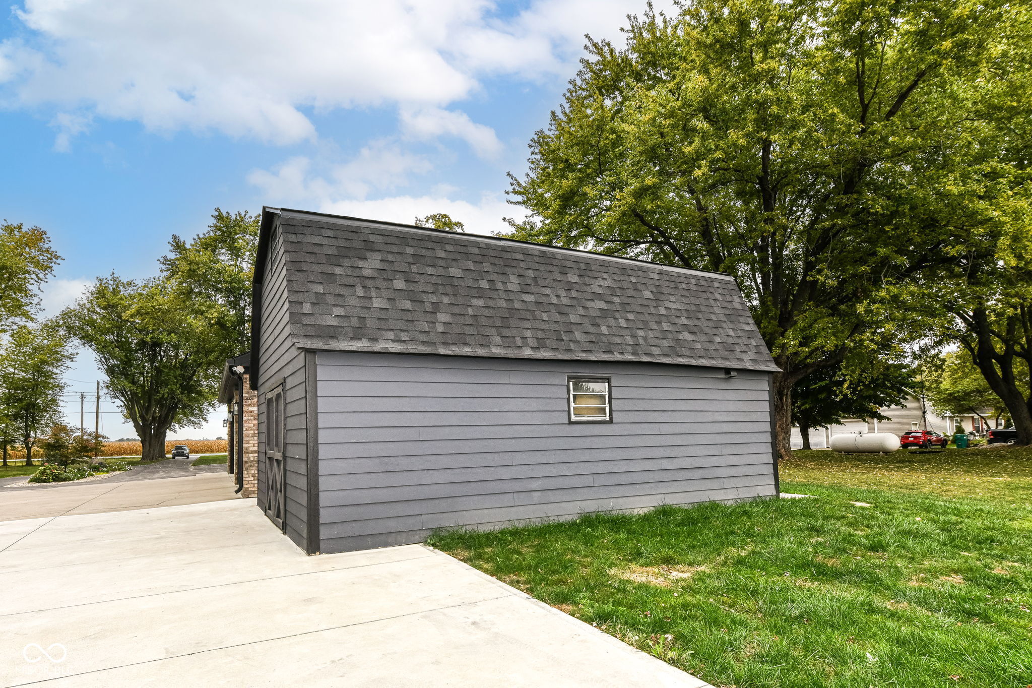 8585 N County Road 925 E