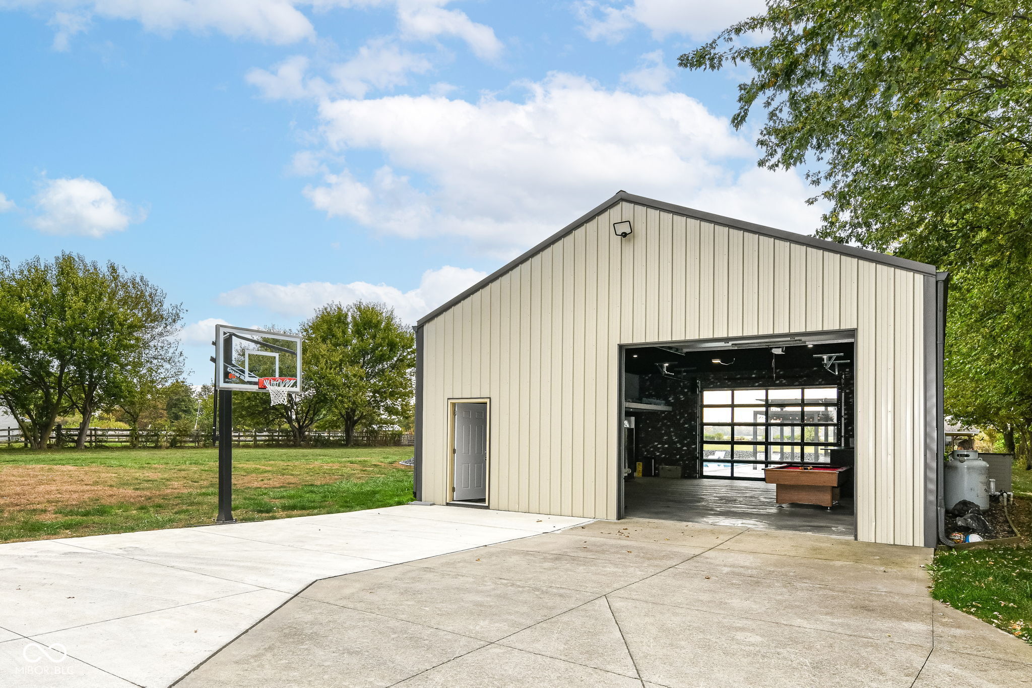 8585 N County Road 925 E
