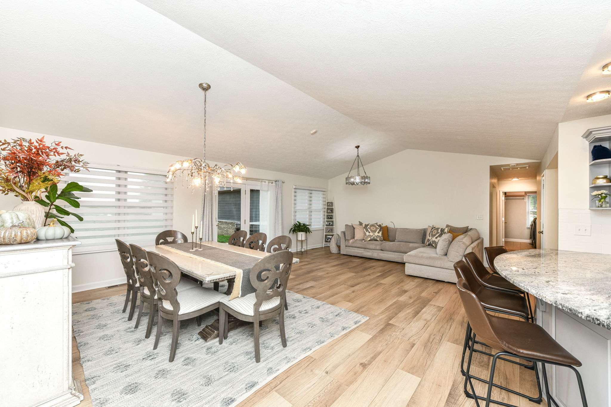 8585 N County Road 925 E