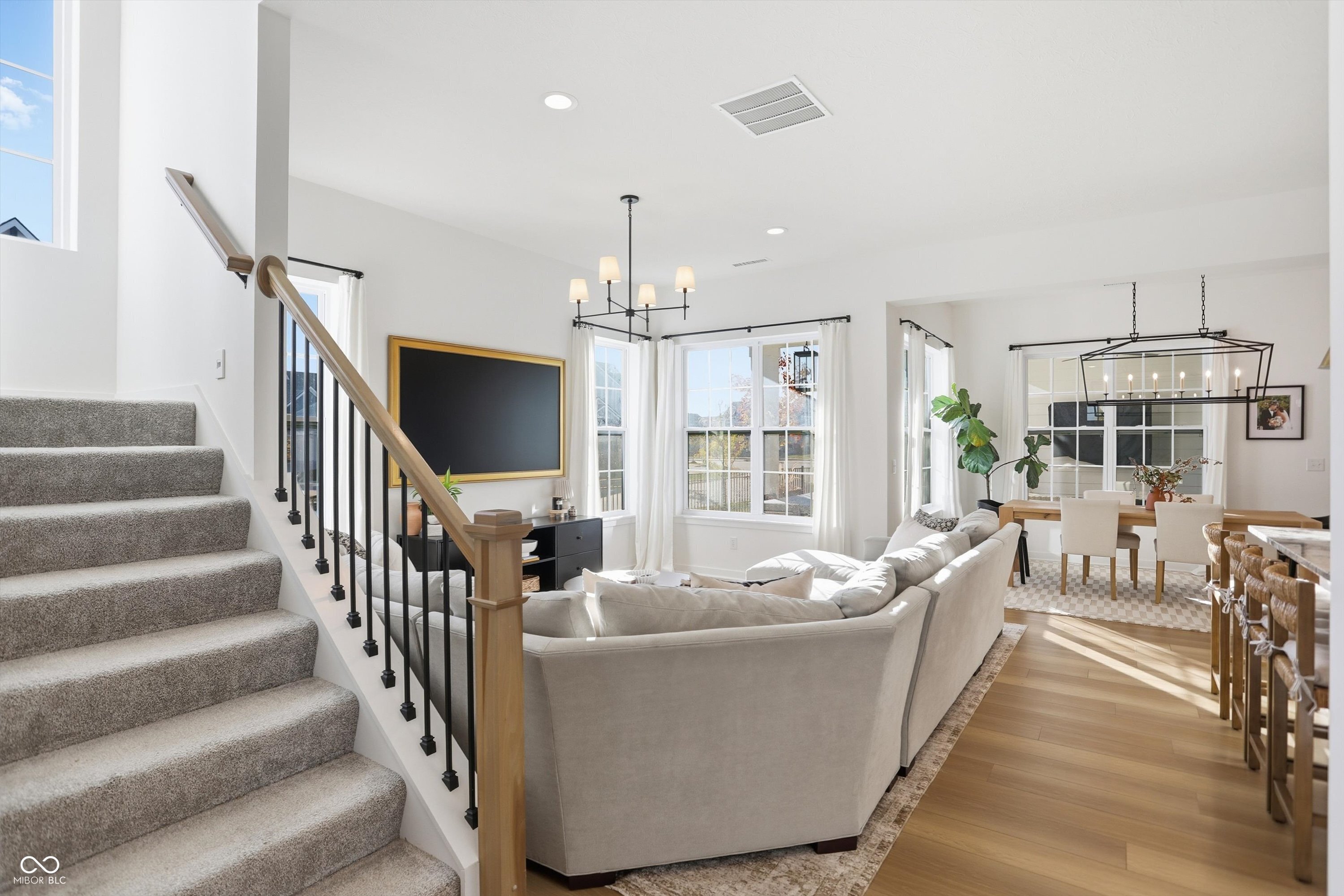 1923 Ponsonby Drive