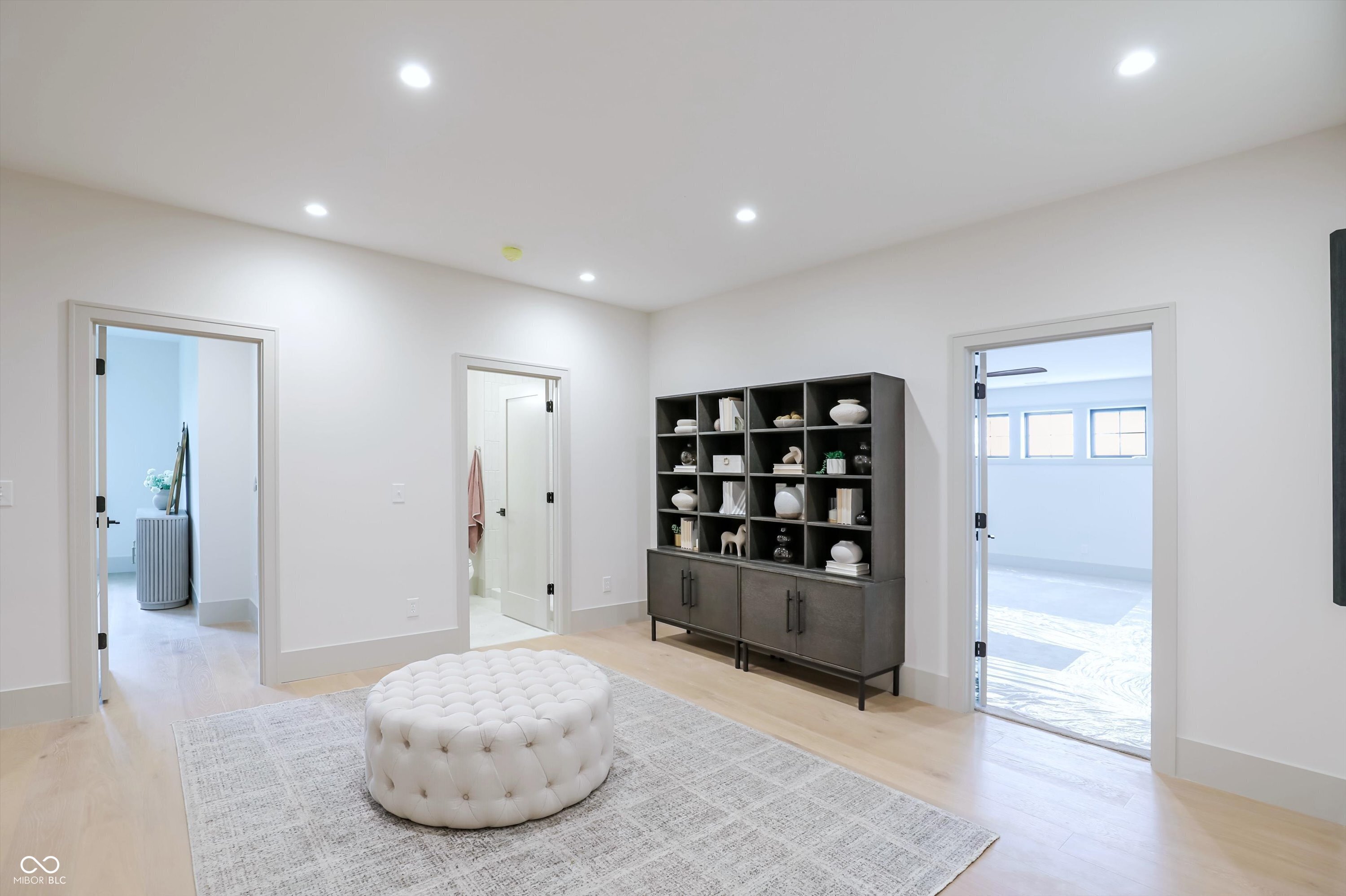 10415 Westfield Boulevard