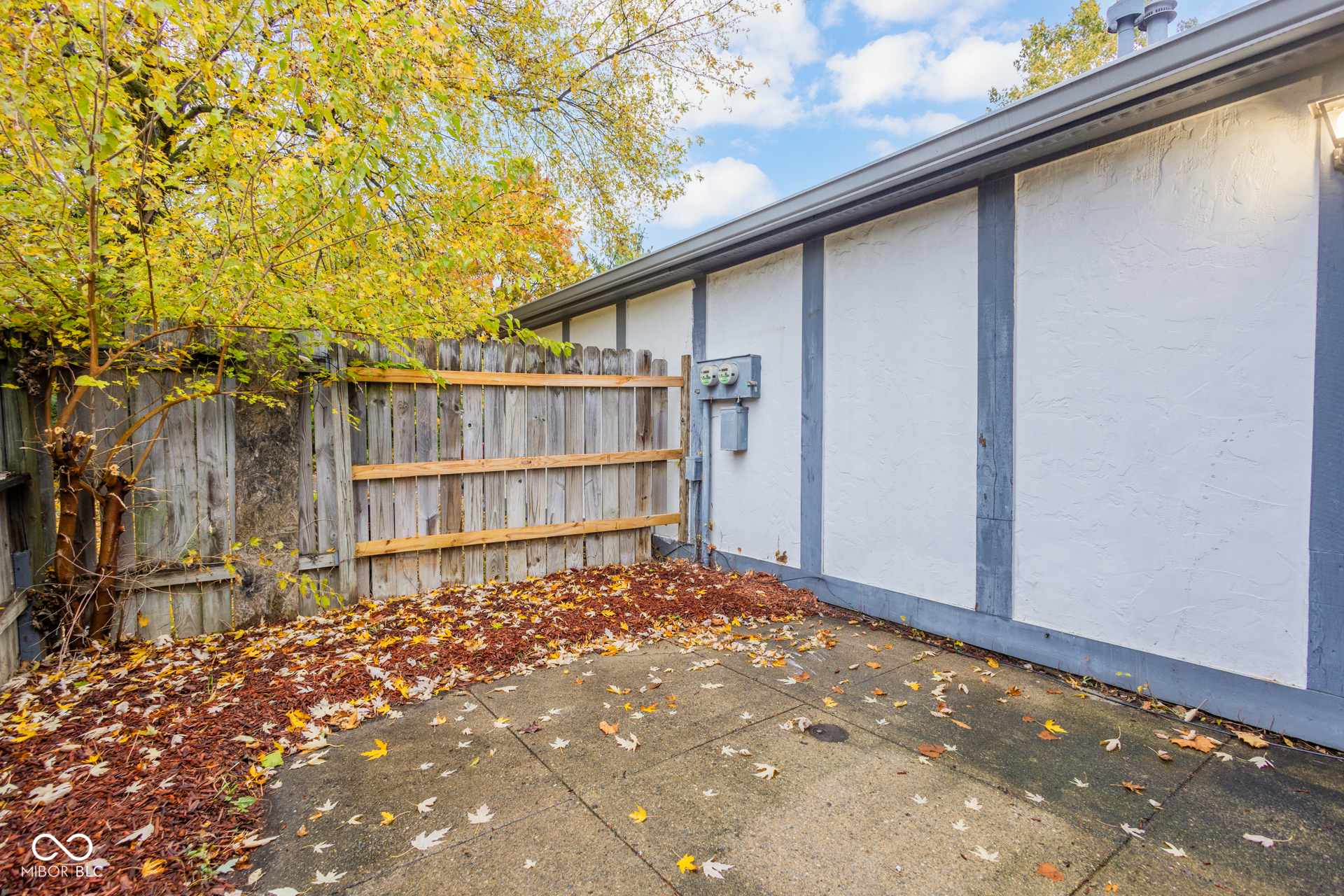3728 Tudor Park Drive