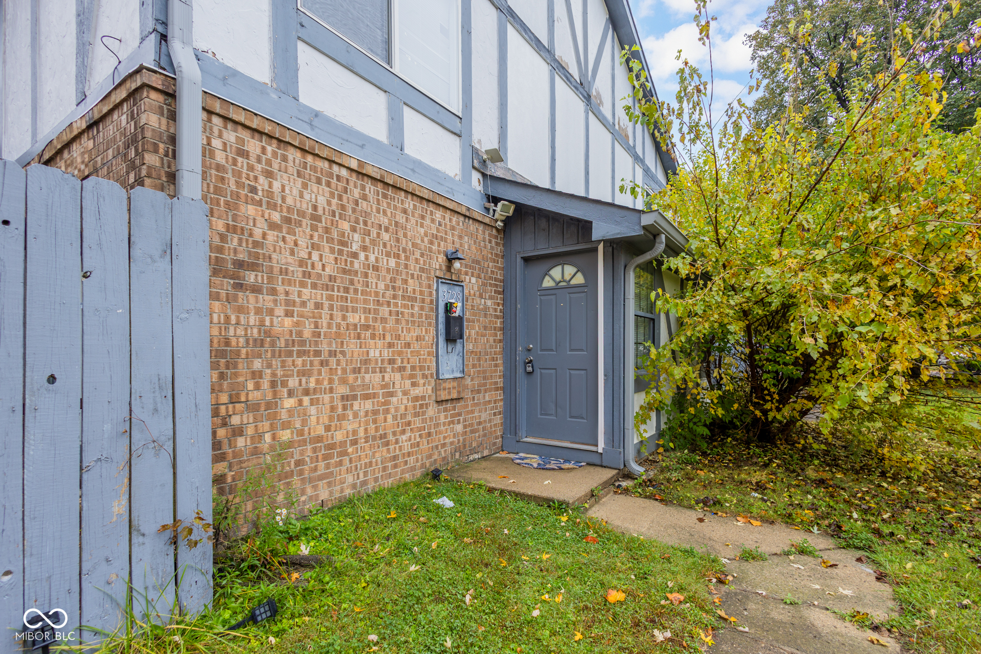 3728 Tudor Park Drive