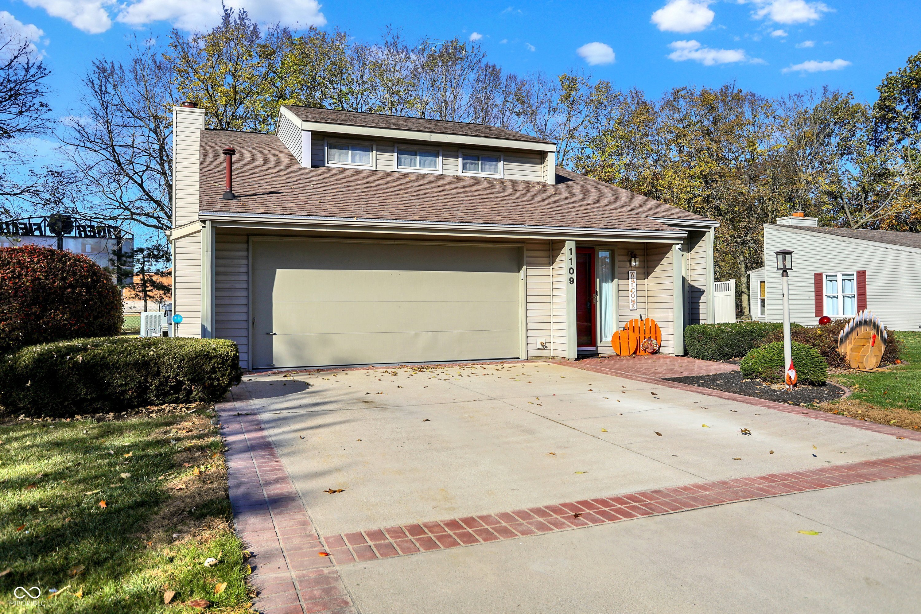1109 S BUCKINGHAM Road