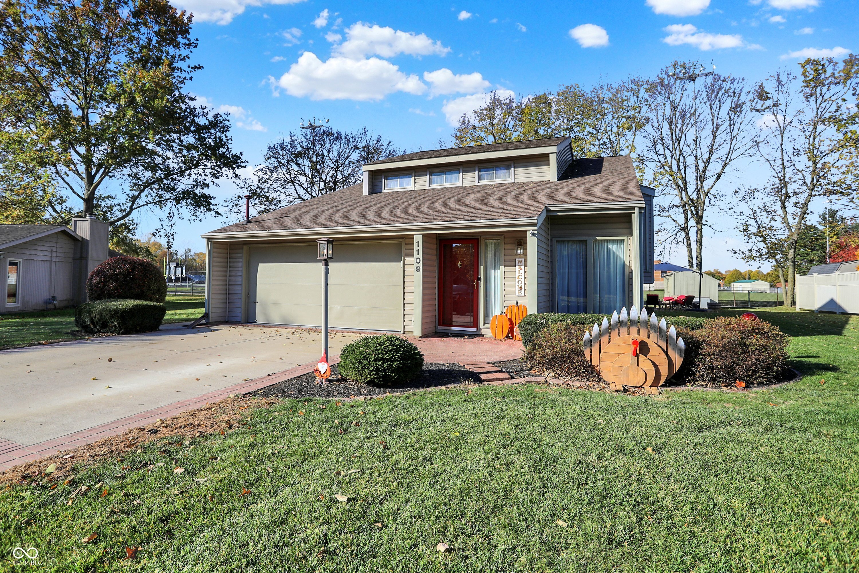 1109 S BUCKINGHAM Road