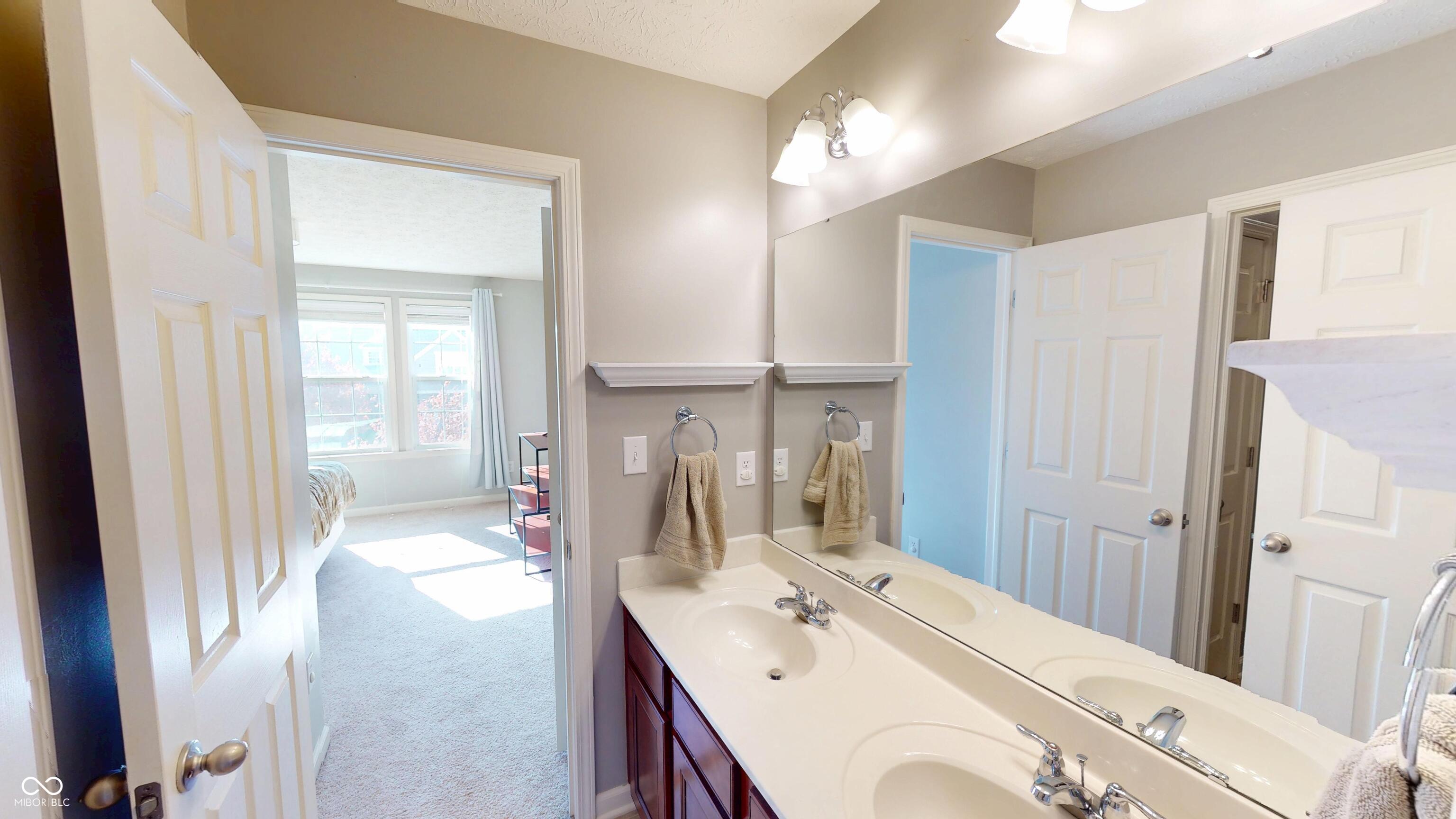 6110 Golden Eagle Drive