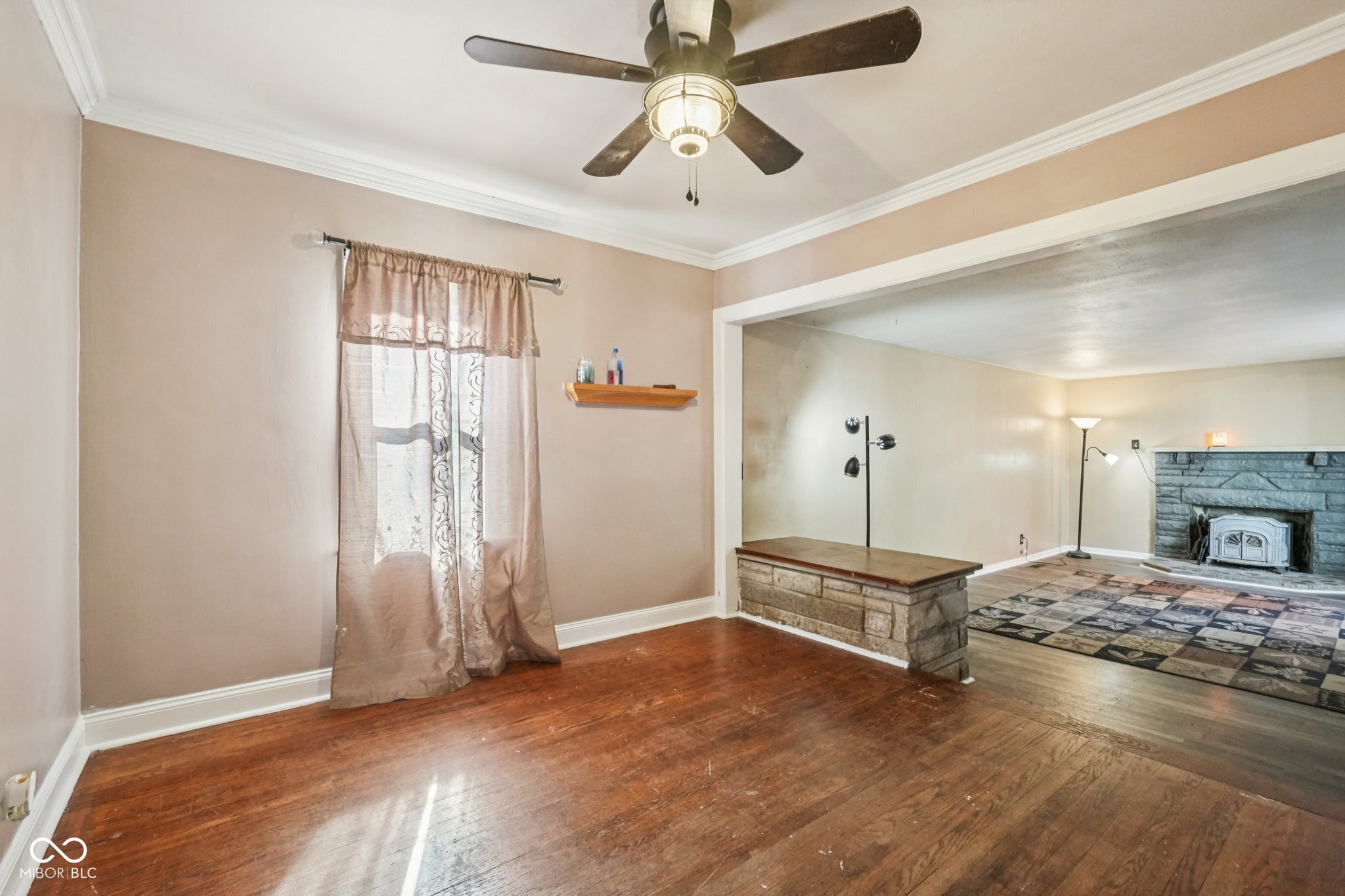 2855 W 76th Street