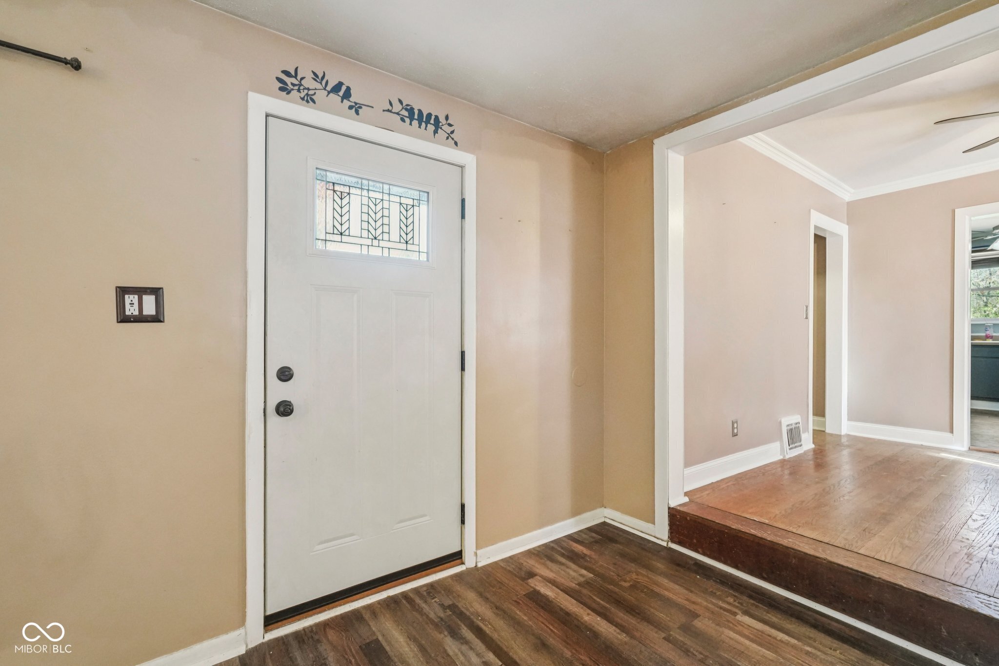 2855 W 76th Street