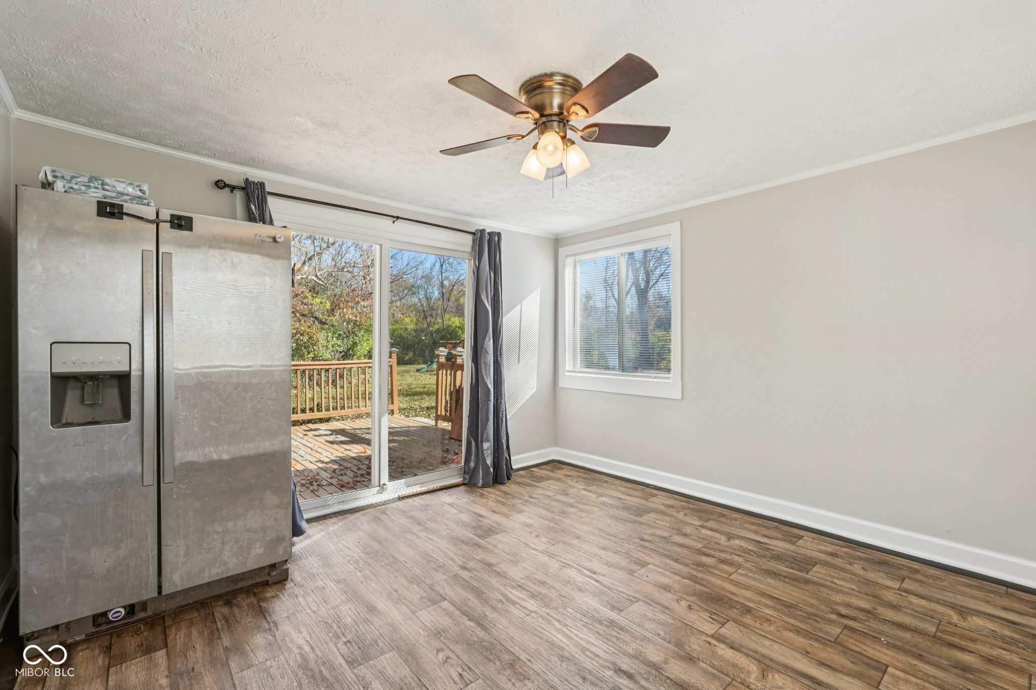 2855 W 76th Street