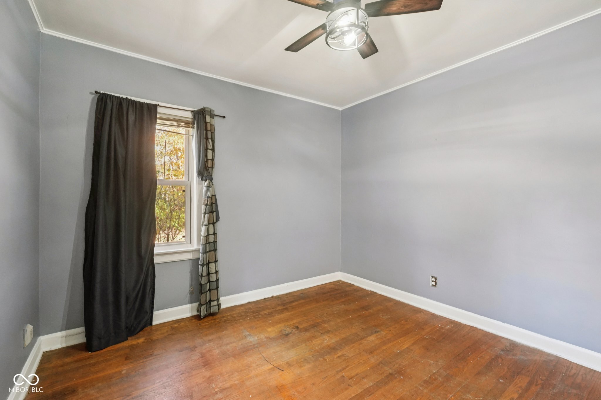 2855 W 76th Street