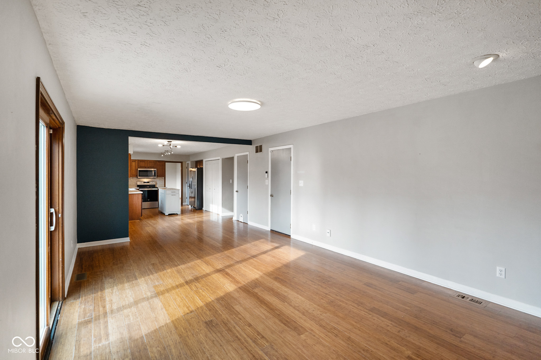 233 Boulder Court