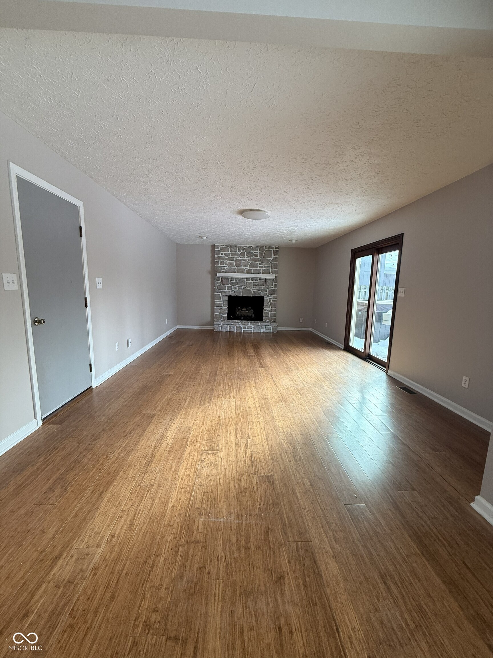 233 Boulder Court