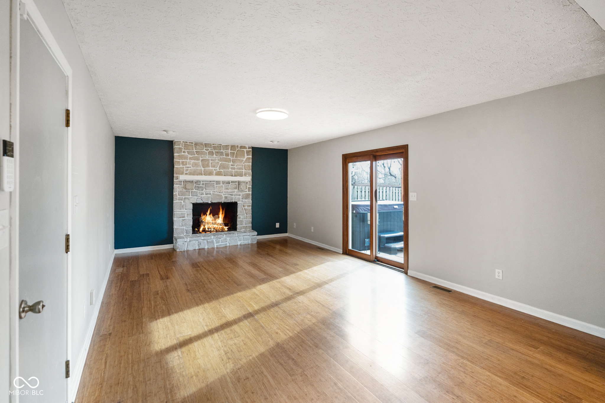 233 Boulder Court