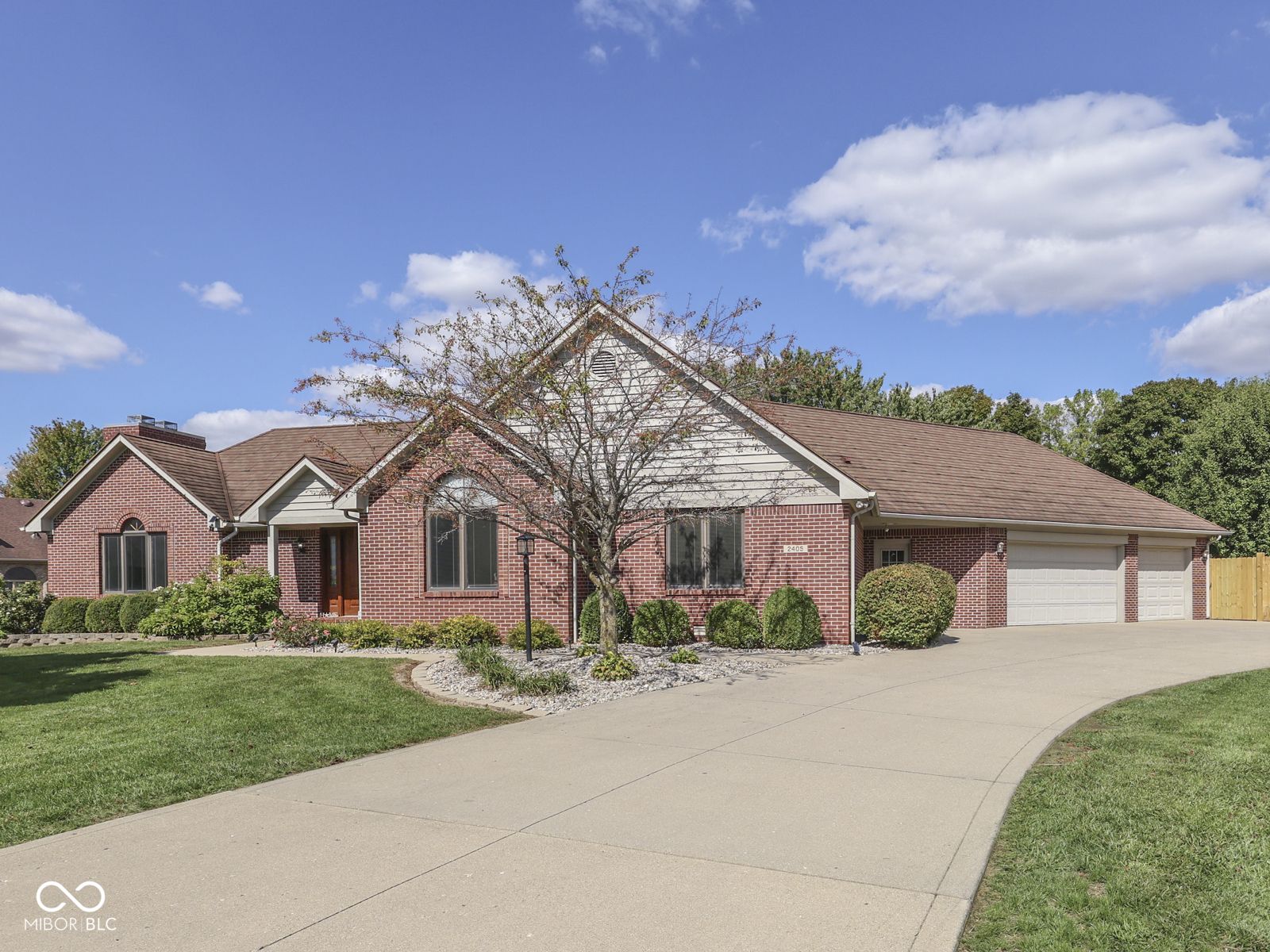 2405 Valley Court