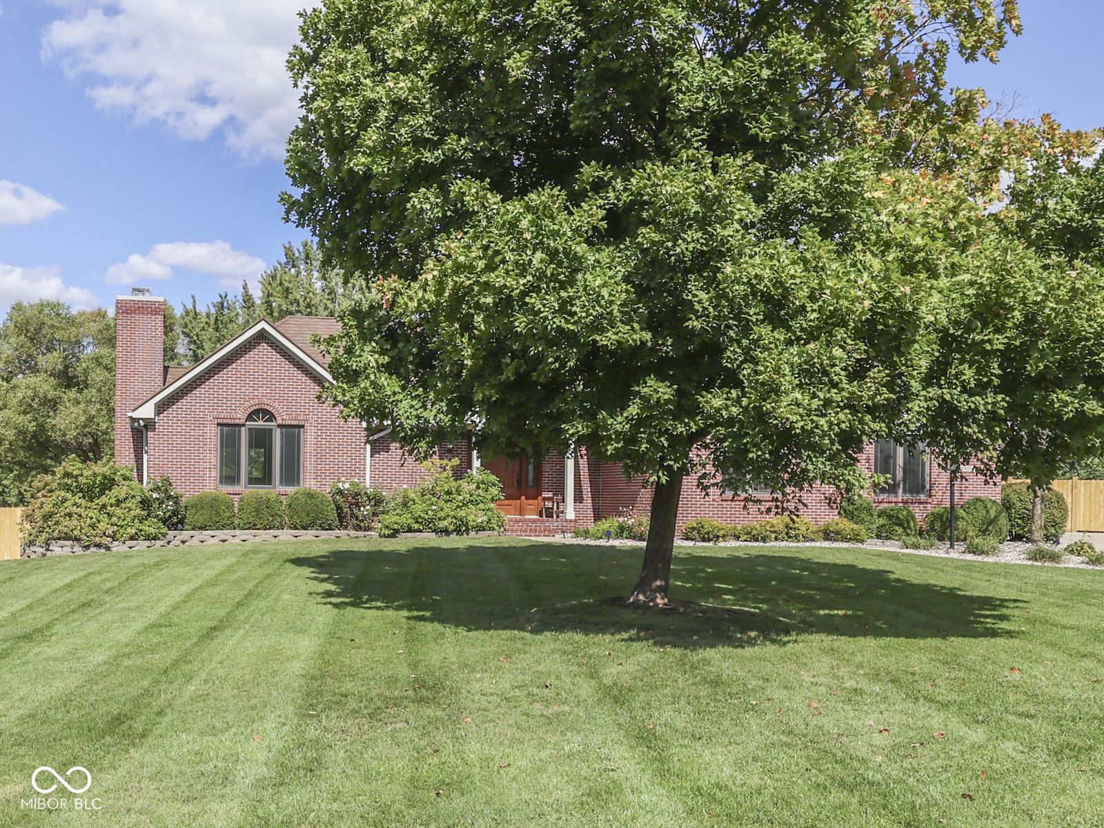 2405 Valley Court