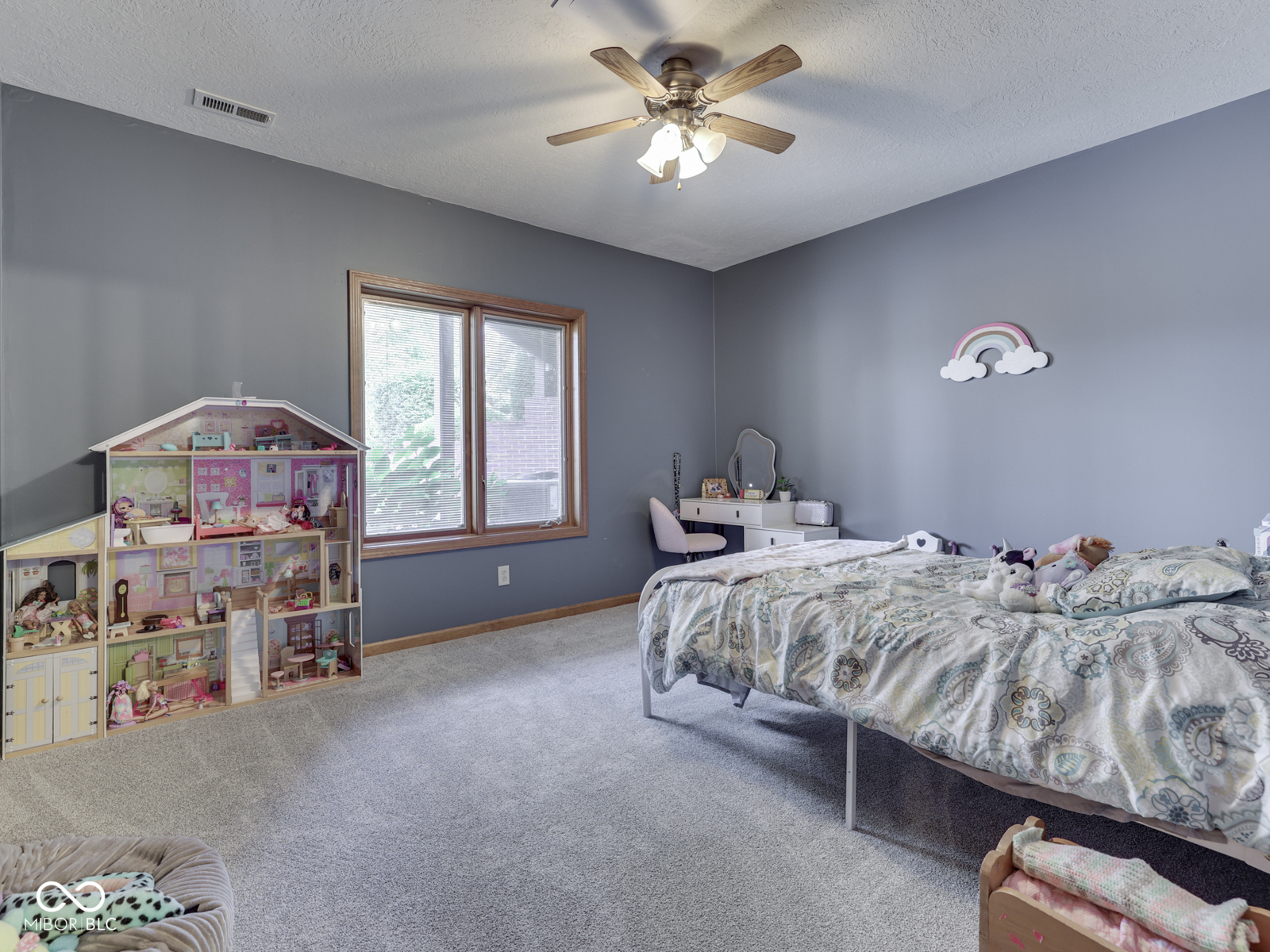 2405 Valley Court