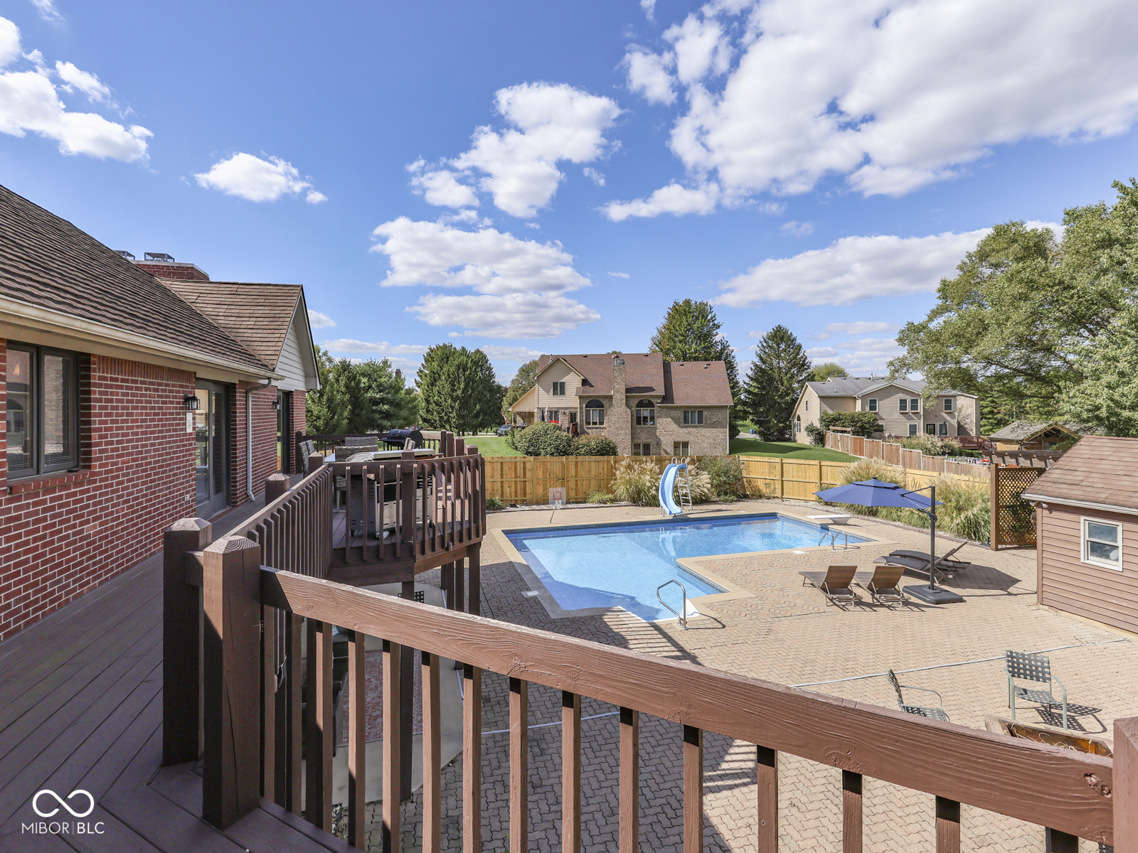 2405 Valley Court