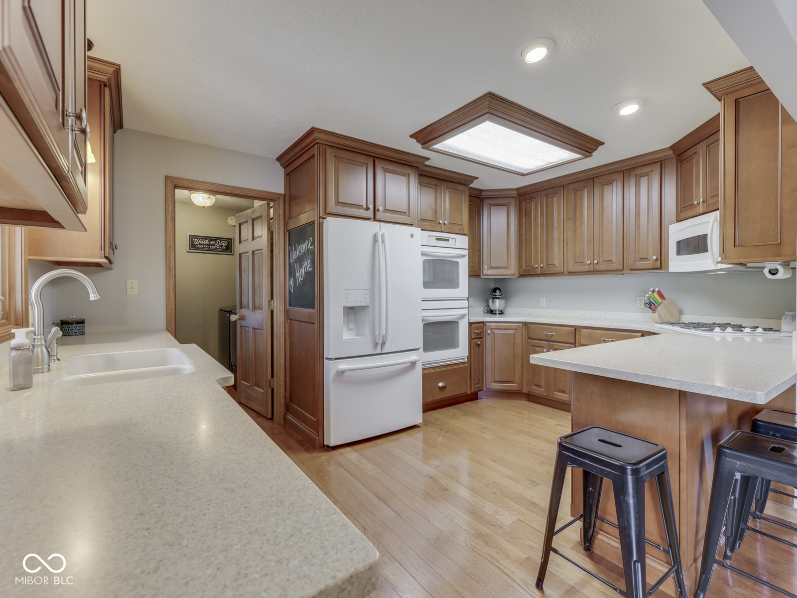 2405 Valley Court