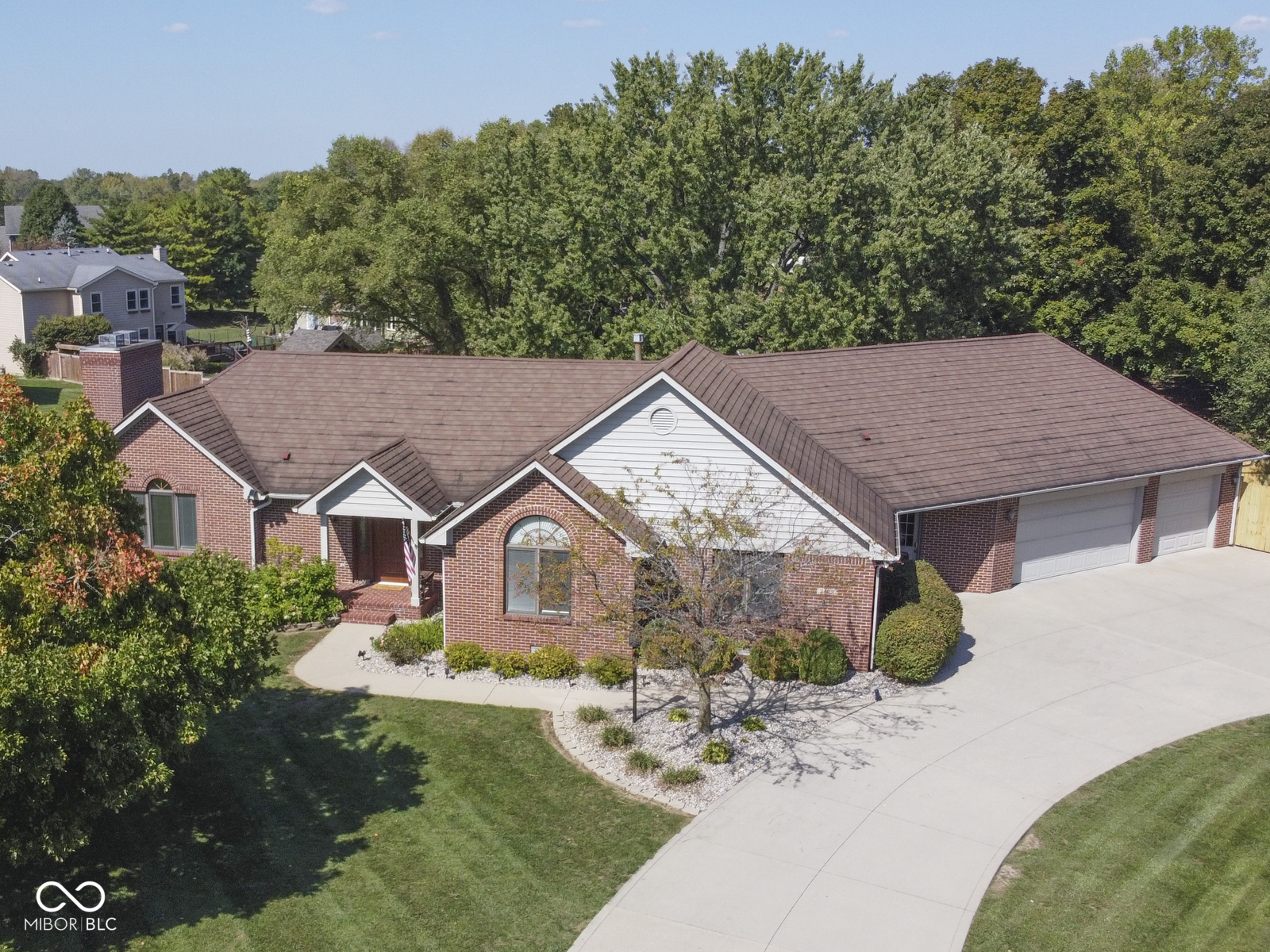 2405 Valley Court