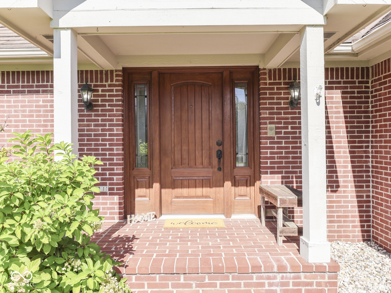 2405 Valley Court