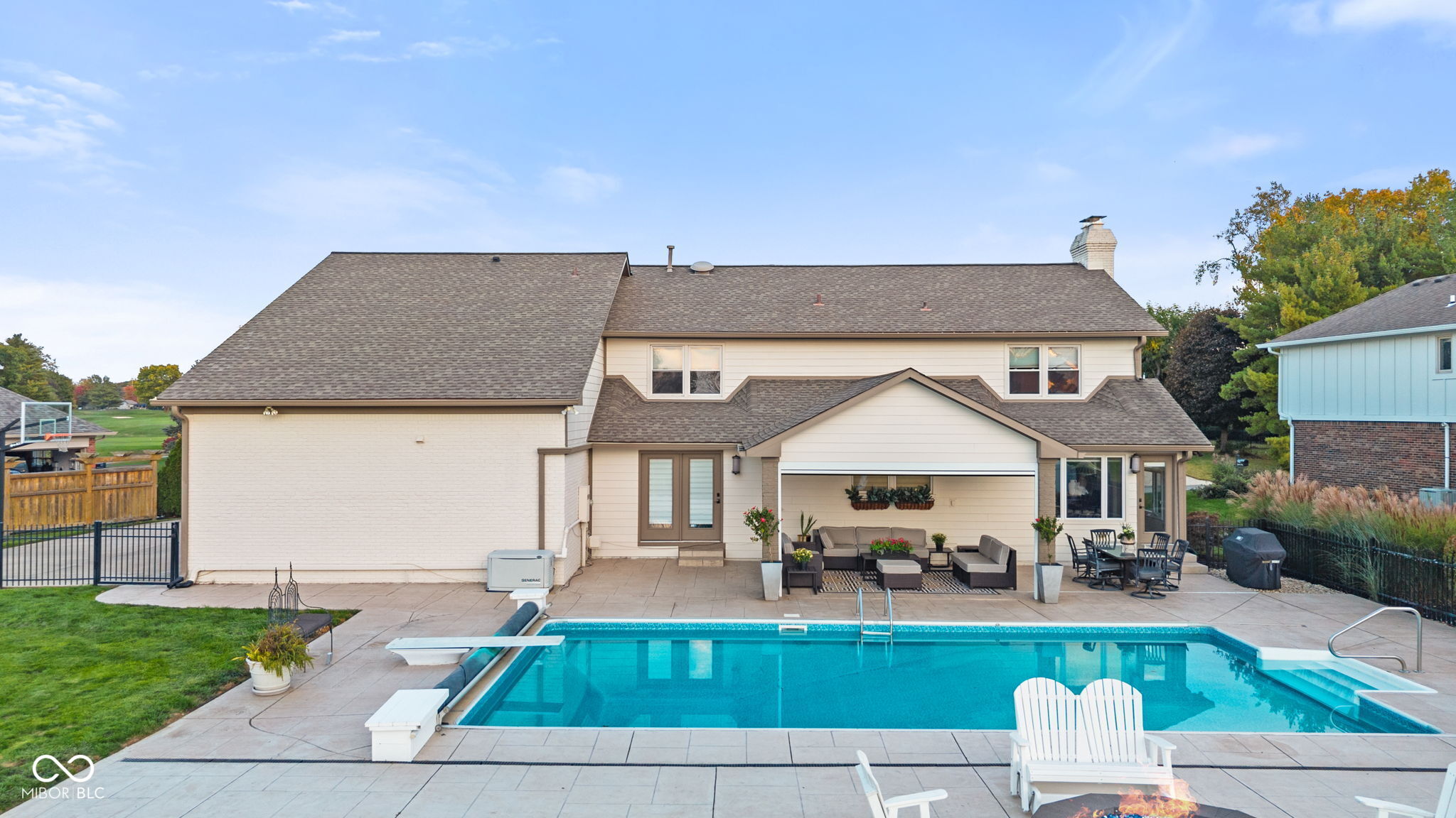2430 Woodsway Drive