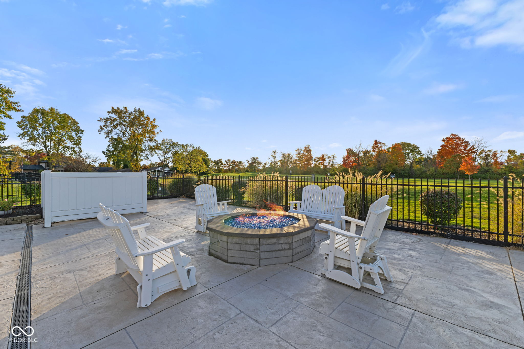 2430 Woodsway Drive
