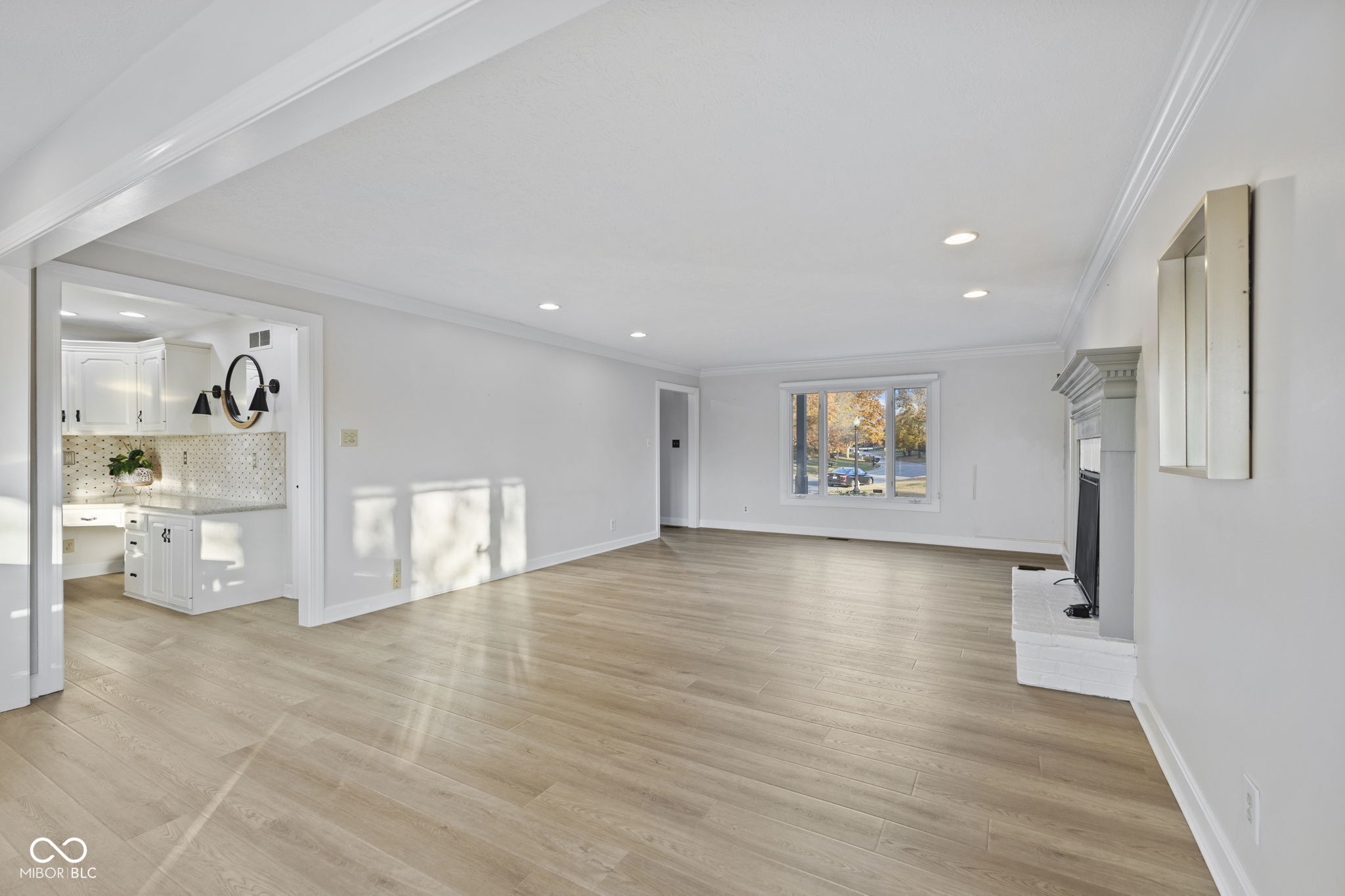 2430 Woodsway Drive