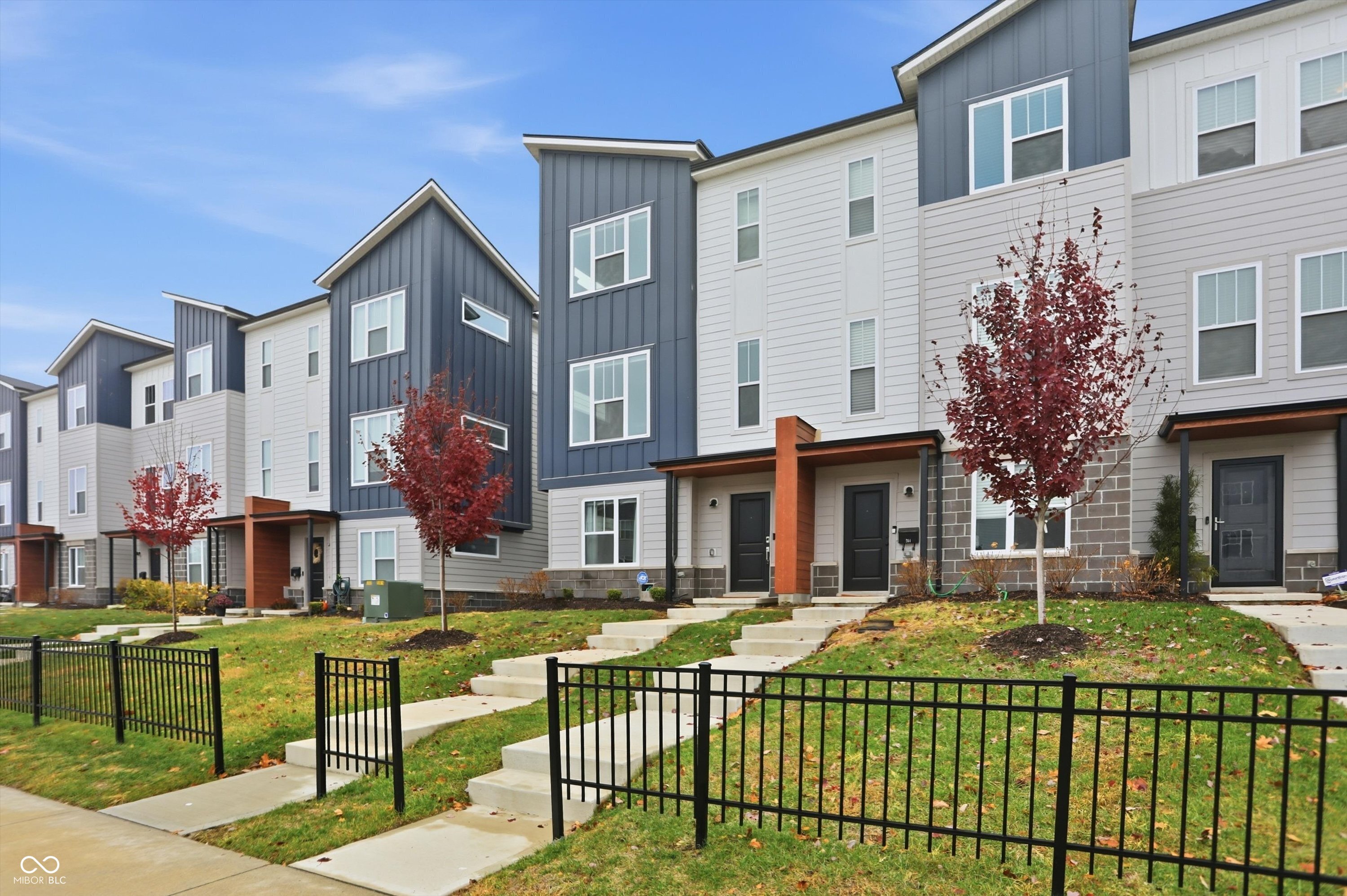 312 Steeples Boulevard