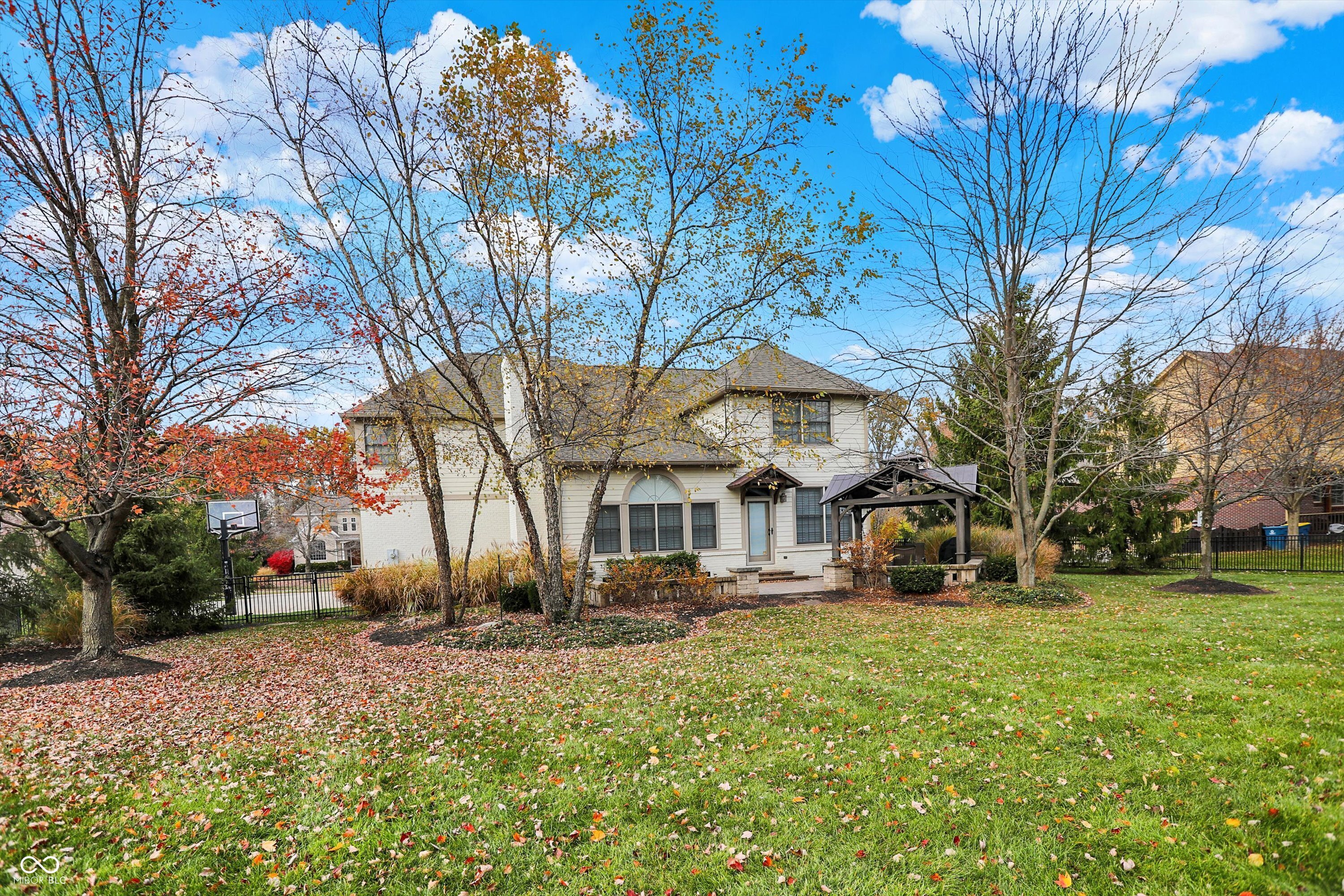 9325 Timberline Drive