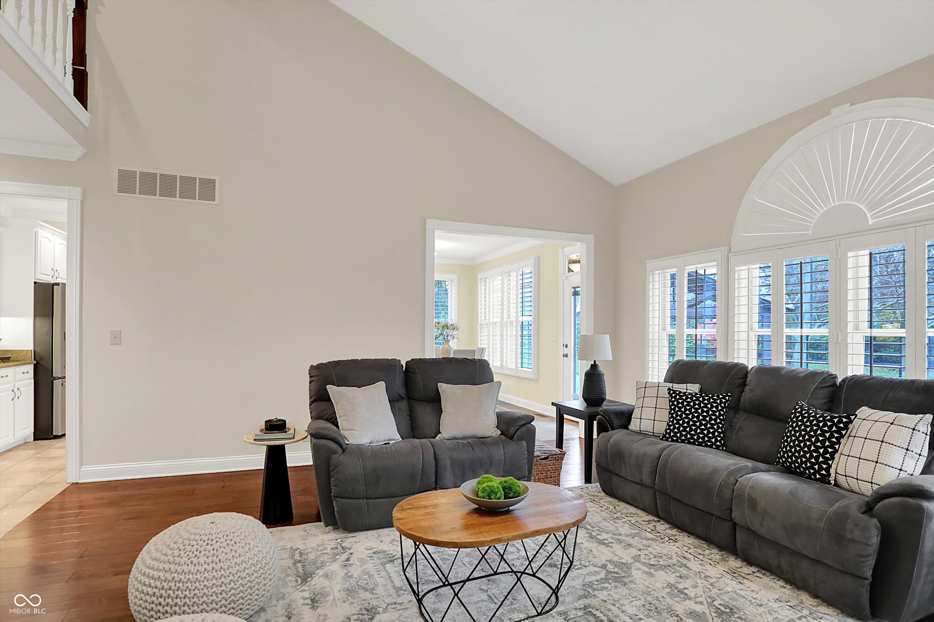 9325 Timberline Drive