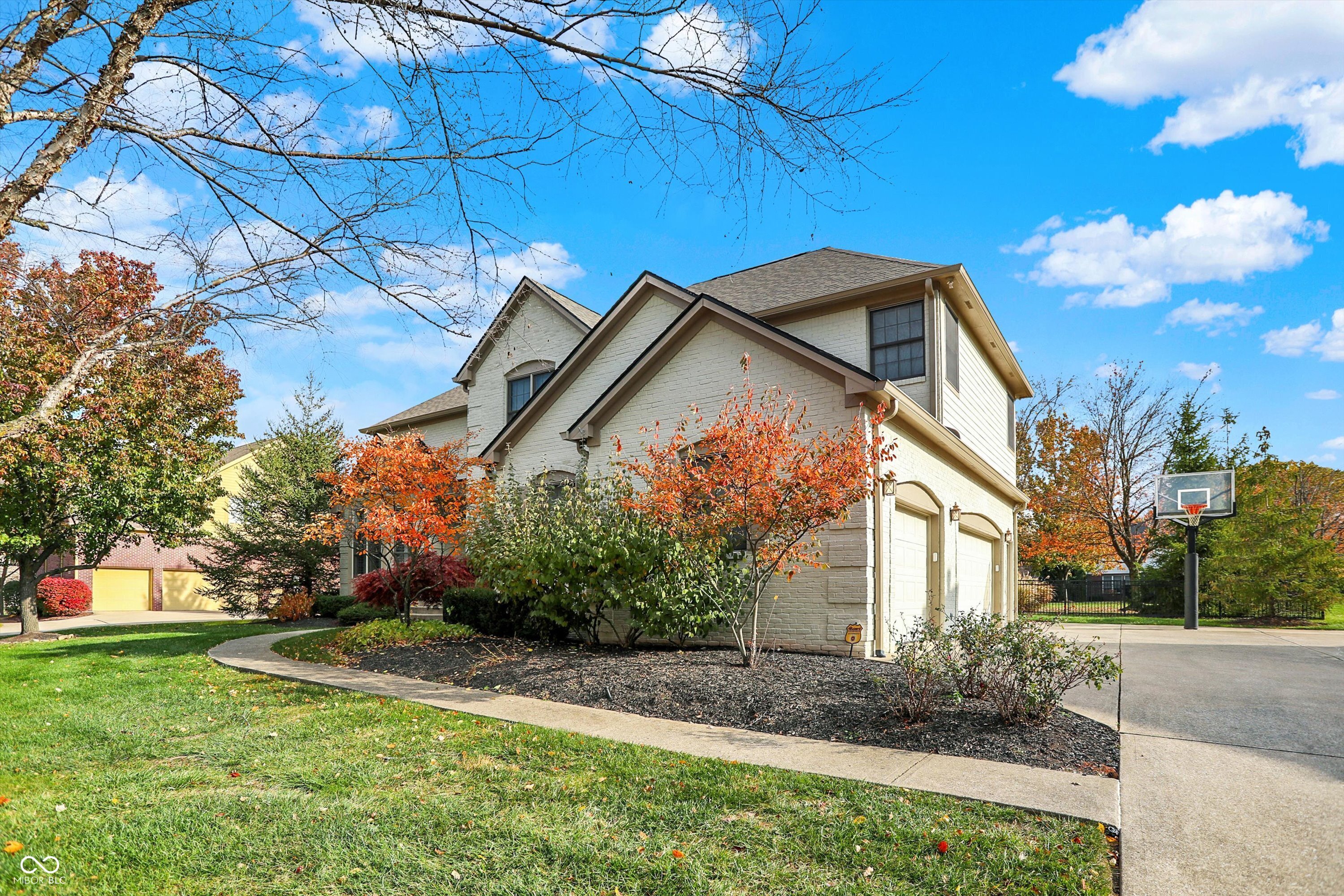 9325 Timberline Drive