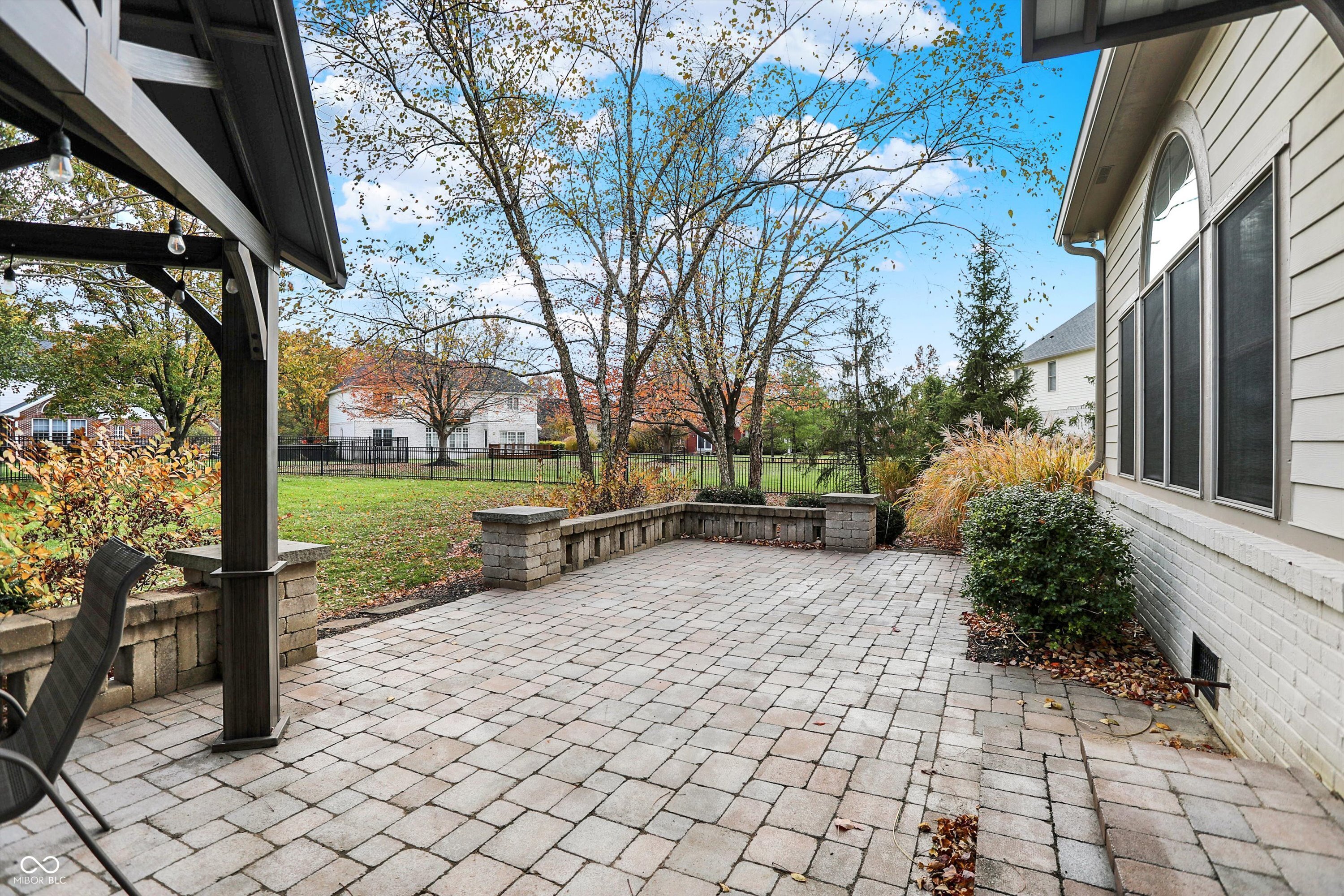 9325 Timberline Drive