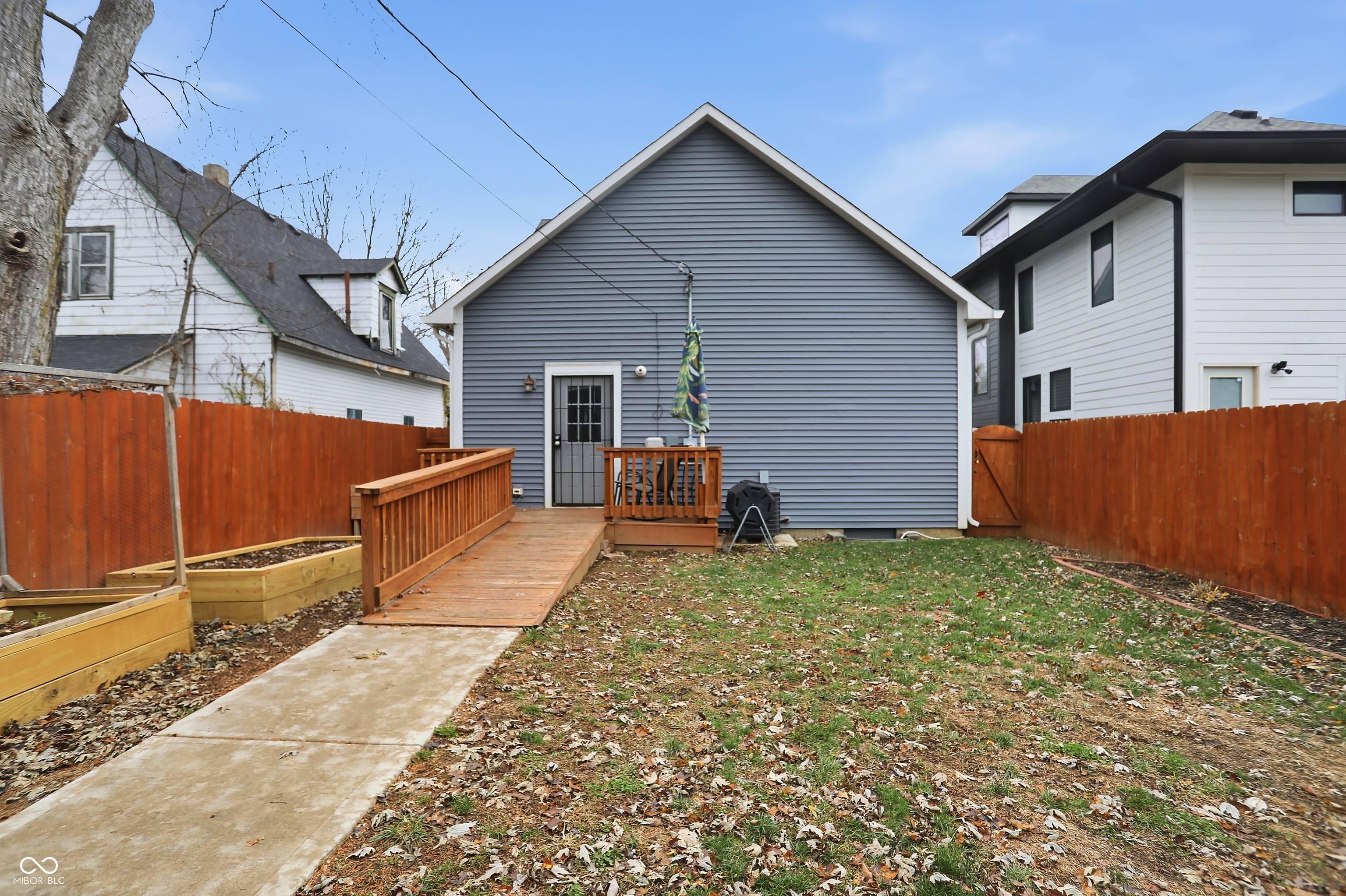3516 N Kenwood Avenue